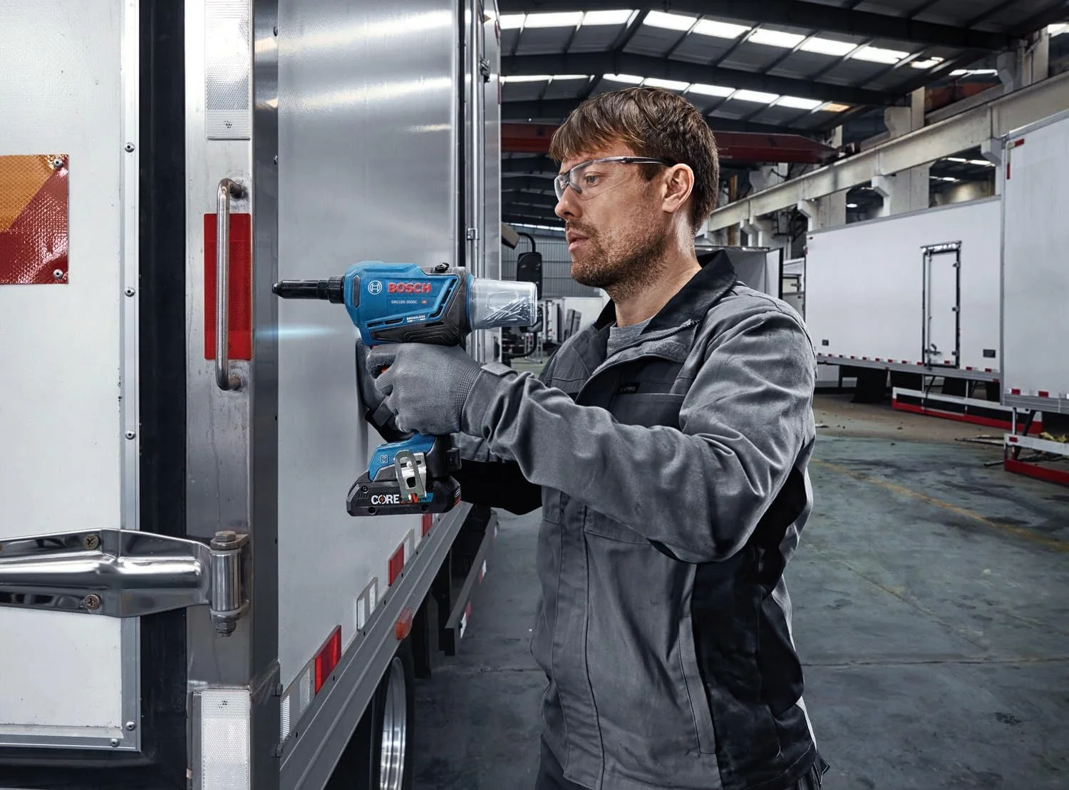 ابزار پرچ کن بوش مدل GRG18V-3600CN، 18 ولت، براشلس (فقط بدنه)