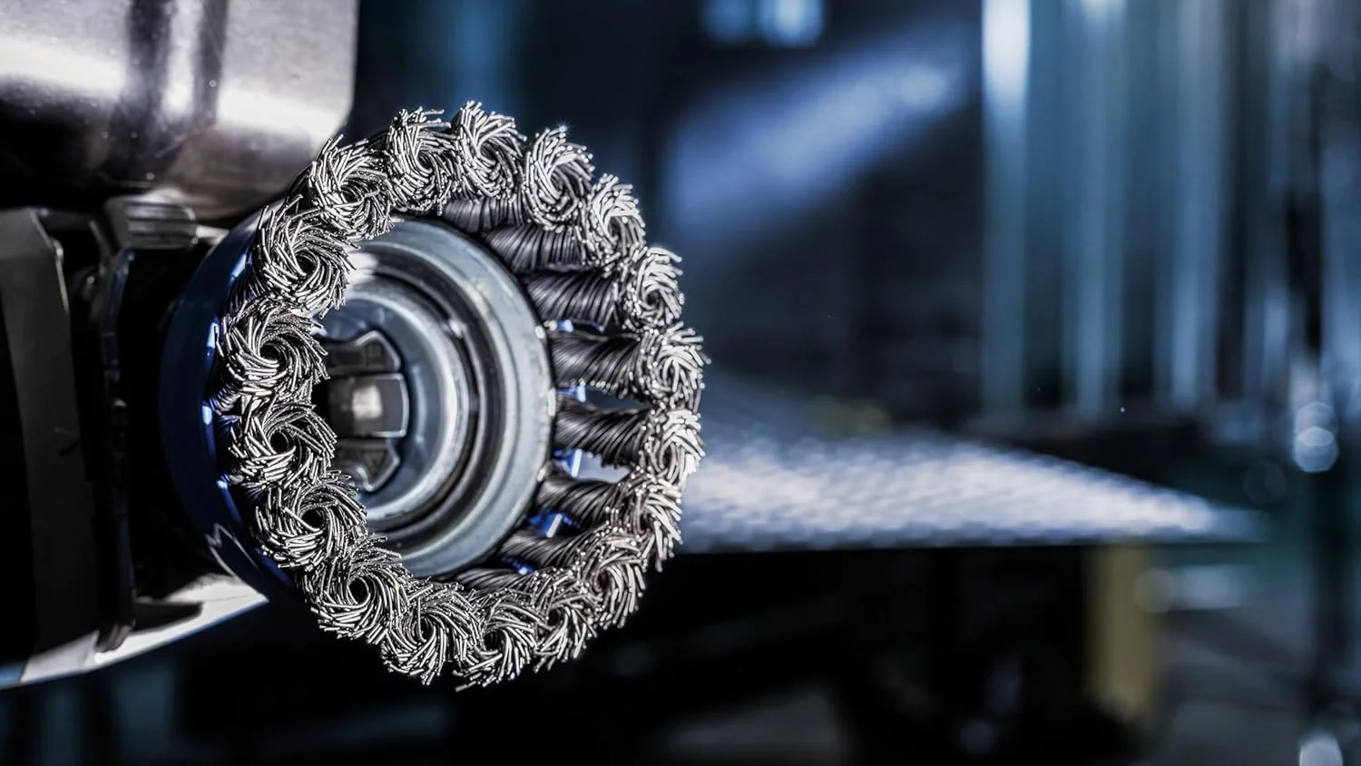 برس کاسه ای سیمی بوش پروفشنال 2608620725 (برای فلز، X-Lock، قطر 75 میلی متر، ضخامت سیم 0.3 میلی متر، برای قطر 125 میلی متر)