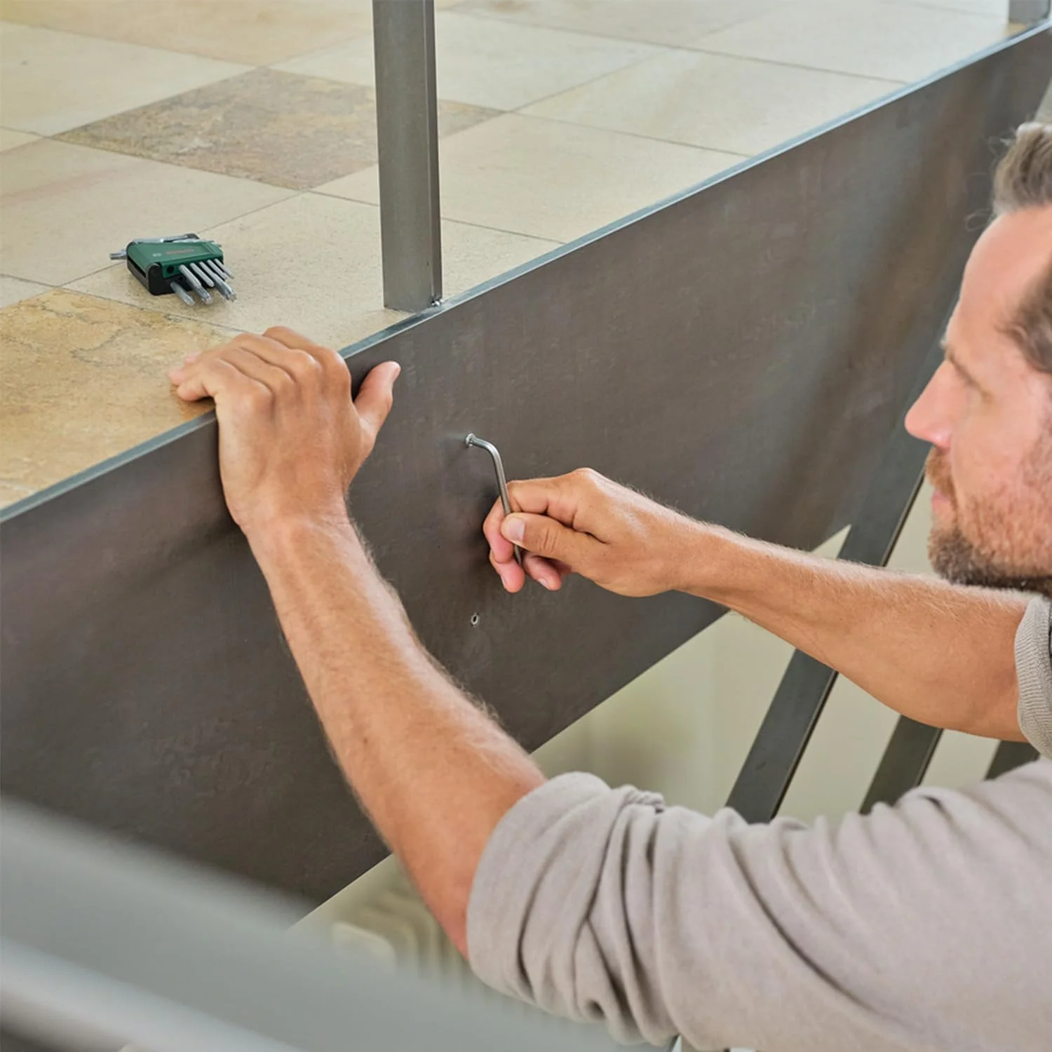 مجموعه آچار ستاره ای 9 عددی بوش (آچارهای ستاره ای چند منظوره ساخته شده از فولاد S2; TX8-TX40; بازوی بلند; سطح محافظت شده در برابر زنگ زدگی، گیره نگهداری)