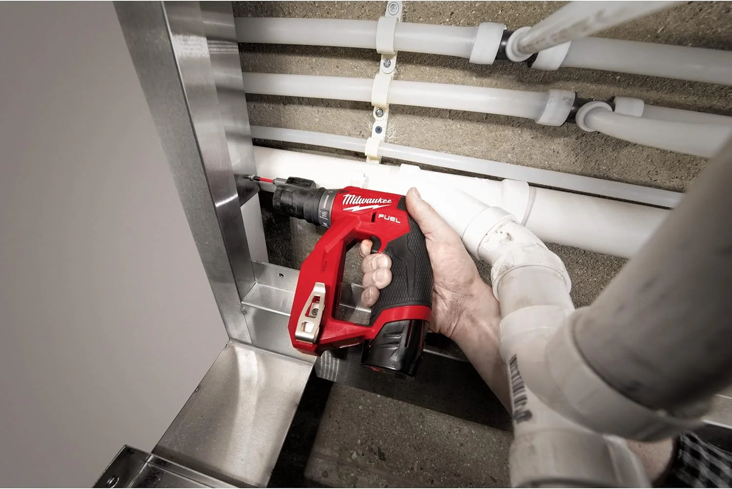 پیچ گوشتی شارژی Milwaukee M12 Fuel FPDXKIT-202X - دارای 2 باتری 2.0 آمپر - 1 شارژر 4933464979