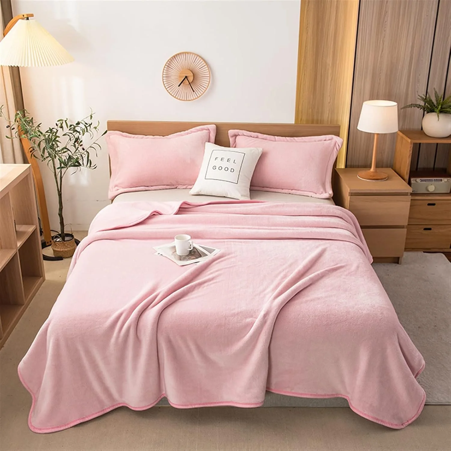 پتو KRSIAXG، پتوی نرم و سبک برای مبل و تخت خواب، 100% میکروفایبر مرجانی (Hortelé)