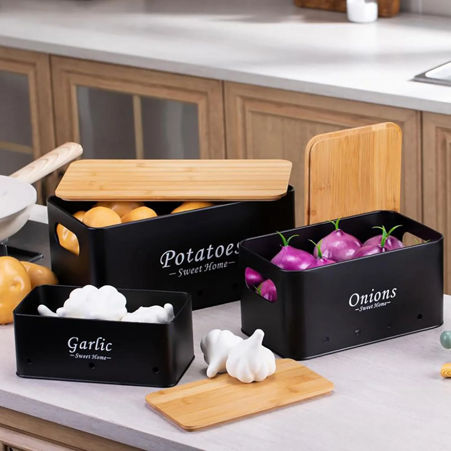 ست 3 تایی ظروف فلزی نگهداری سبزیجات آشپزخانه Simcat، ظروف نگهداری سیب زمینی، پیاز و سیر، ظروف نگهدارنده سبزیجات با سوراخ های تهویه و درب چوبی (مشکی)