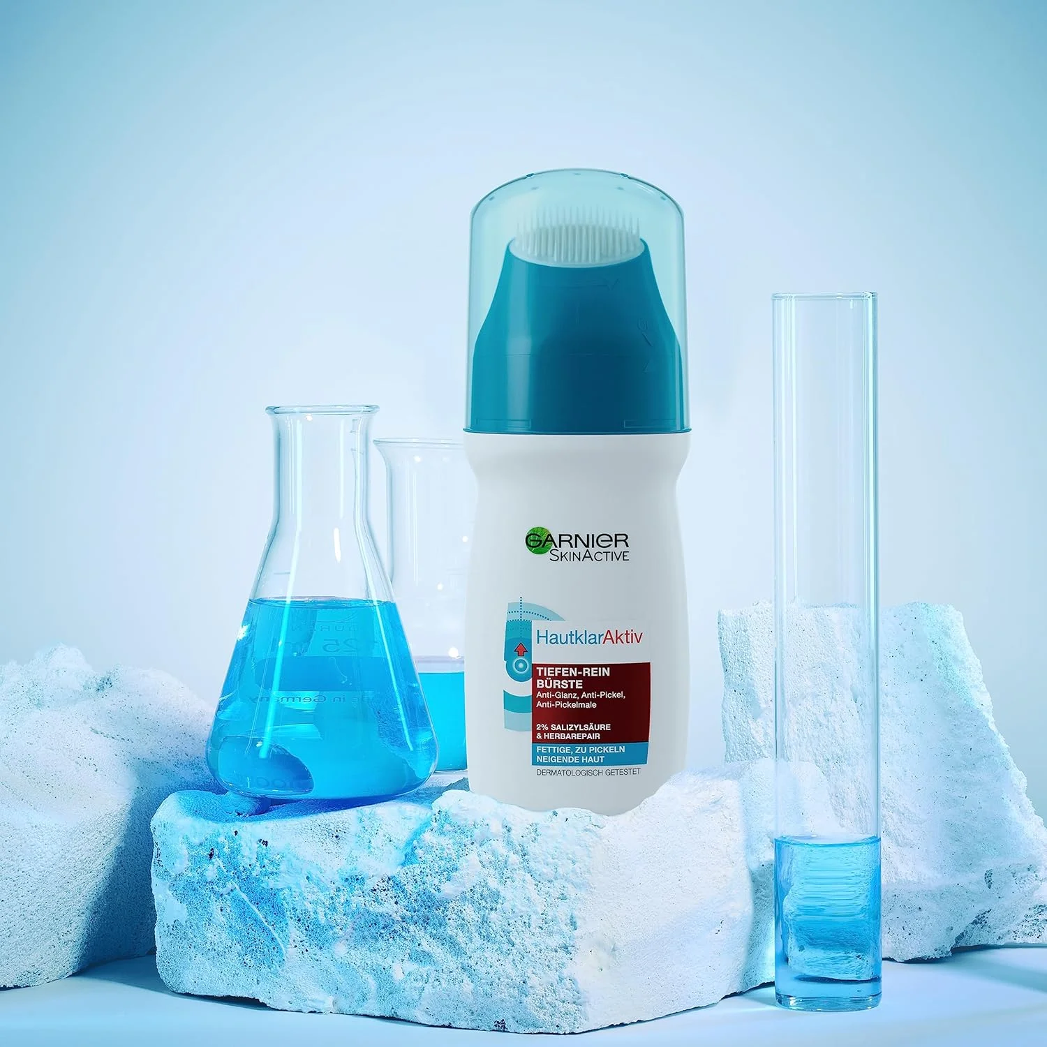 برس پاک کننده عمیق پوست صورت گارنیه Hautklar Active، برس پاک کننده صورت با اسید سالیسیلیک، موثر در برابر جوش ها (1 عدد 150 میلی لیتر)