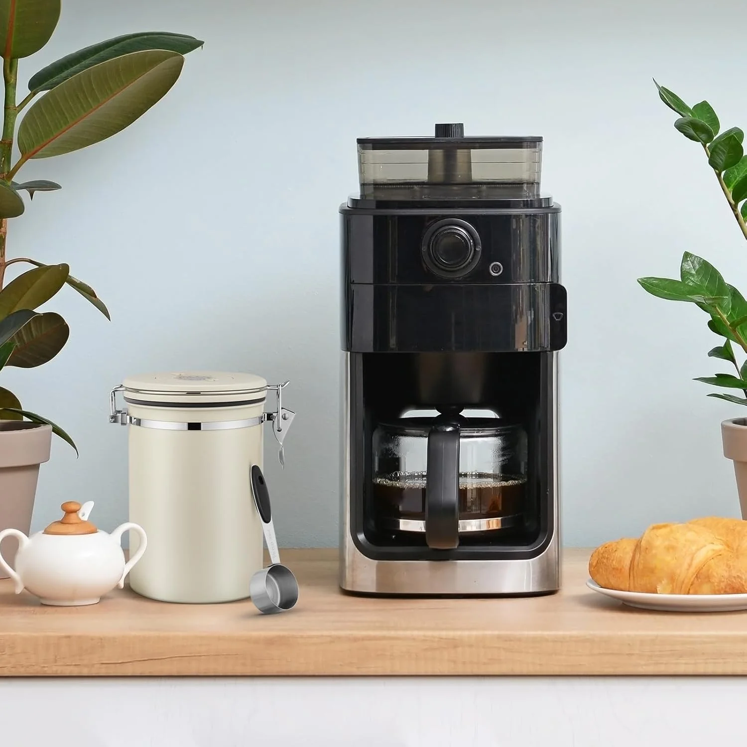 ظرف قهوه درب دار BIGTHREE، ظرف نگهداری قهوه، ظرف دانه قهوه استیل ضد زنگ 1800 میلی لیتری با نشانگر تاریخ و پیمانه اندازه گیری، برای دانه های قهوه، چای، شکر، ادویه جات، برنج ظرف قهوه درب دار BIGTHREE، ظرف نگهداری قهوه، ظرف دانه قهوه استیل ضد زنگ 1800 میلی لیتری با نشانگر تاریخ و پیمانه اندازه گیری، برای دانه های قهوه، چای، شکر، ادویه جات، برنج