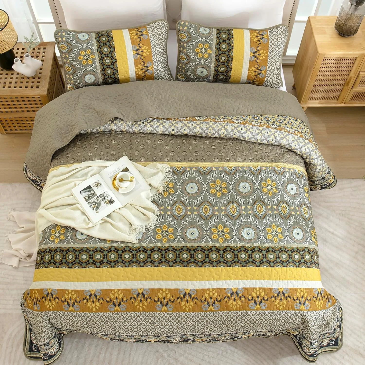 روتختی طرحدار ییران، سایز کوئین، رنگ طوسی زرد، ست روتختی سبک بوهو مناسب فصل پاییز، ست روتختی سبک بوهمی سبک وزن به همراه 2 روبالشتی، سایز 244x229 سانتیمتر روتختی طرحدار ییران، سایز کوئین، رنگ طوسی زرد، ست روتختی سبک بوهو مناسب فصل پاییز، ست روتختی سبک بوهمی سبک وزن به همراه 2 روبالشتی، سایز 244x229 سانتیمتر