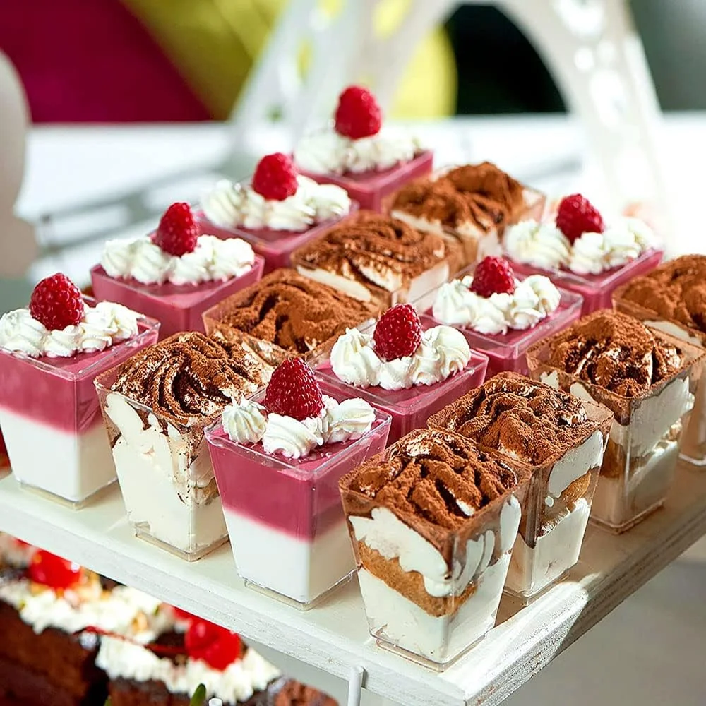 فنجان های دسر رنگارنگ خرید، بسته 100 عددی فنجان های پیش غذا 150 میلی لیتری فنجان های پارفه پلاستیکی شفاف با درب و قاشق فنجان های دسر رنگارنگ خرید، بسته 100 عددی فنجان های پیش غذا 150 میلی لیتری فنجان های پارفه پلاستیکی شفاف با درب و قاشق