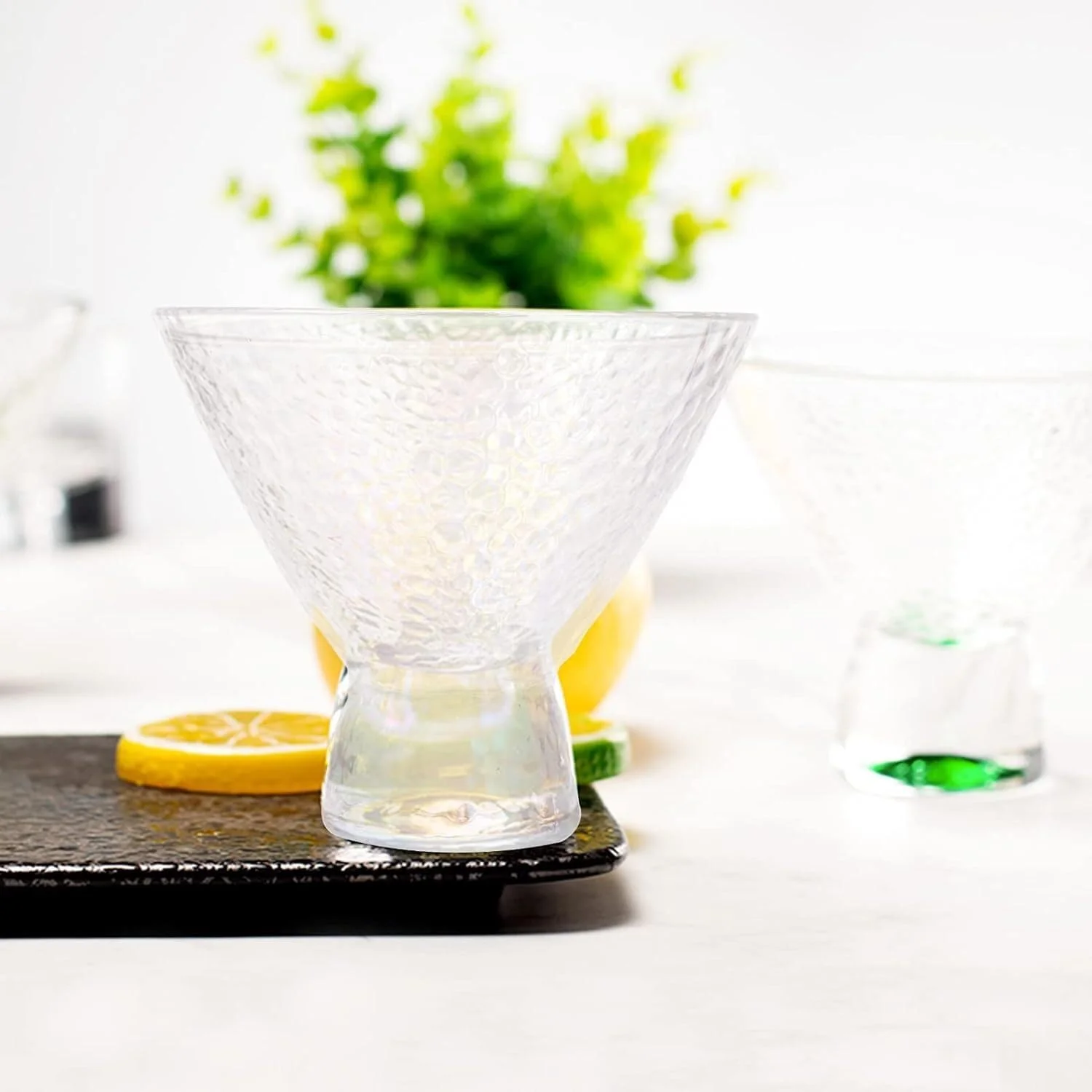 کاسه سالاد کریستالی، کاسه های دسر شیشه ای، کاسه ترایفل شیشه ای تک عددی، فنجان ژله ای مینی اسنک مهمانی، موس تستینگ آیس، شات، بستنی خوری خلاقانه، ماست، دسر کریستالی، دسر شراب، ظرف میوه، کاسه بشقاب شیشه ای (Si