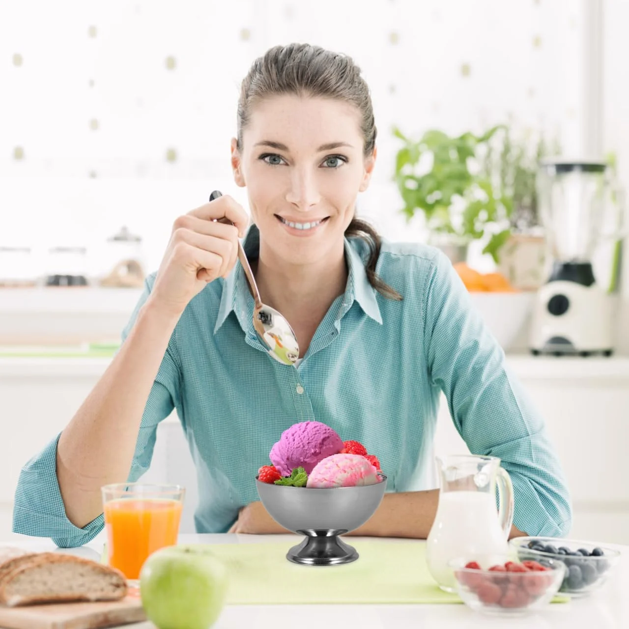 DOITOOL فنجان بستنی استیل ضد زنگ، کاسه های بستنی فلزی کاسه های دسر فنجان کاسه های سس کاسه های کوچک گرد پایه دار ماست میان وعده فنجان های میوه ای برای بستنی پارفه پودینگ، 10.7X10.7X6.2CM