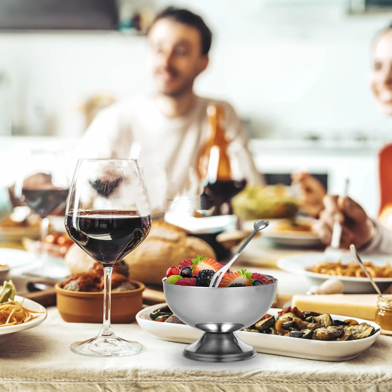 DOITOOL 2 عدد کاسه بستنی استیل ضد زنگ، فنجان های بستنی فلزی کاسه های سالاد قابل استفاده مجدد کاسه های دسر فنجان های میوه پایه دار گرد برای دسر بستنی میوه ای پودینگ، 9.2X9.2X6CM