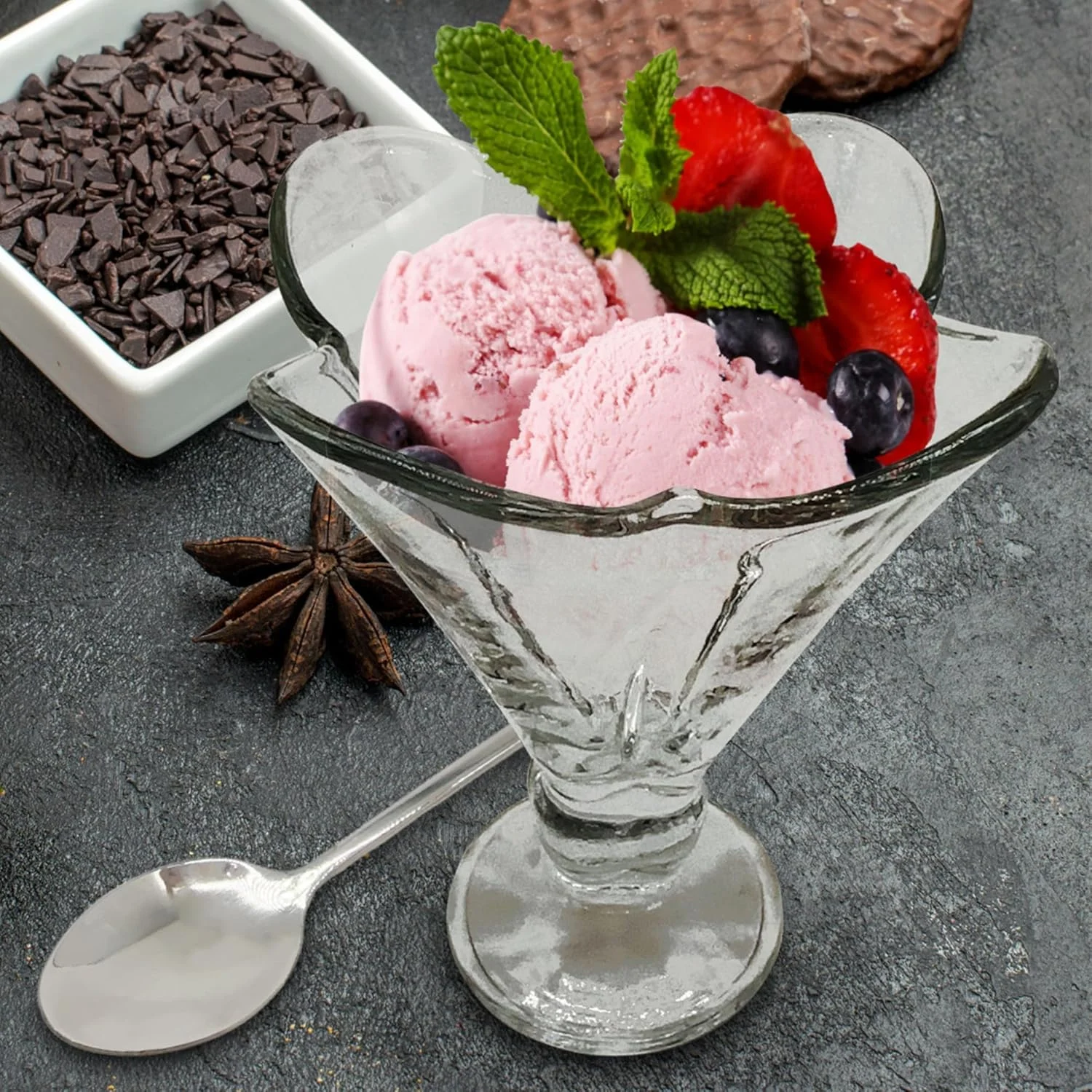 ظروف دسر شیشه ای با قاشق، فنجان های بستنی پایه دار 170 گرمی برای بستنی، میوه، سالاد، کوکتل، میان وعده یا ترایفل، کاسه سرو ایده آل برای مهمانی های تعطیلات، شفاف 4 عدد ظروف دسر شیشه ای با قاشق، فنجان های بستنی پایه دار 170 گرمی برای بستنی، میوه، سالاد، کوکتل، میان وعده یا ترایفل، کاسه سرو ایده آل برای مهمانی های تعطیلات، شفاف 4 عدد