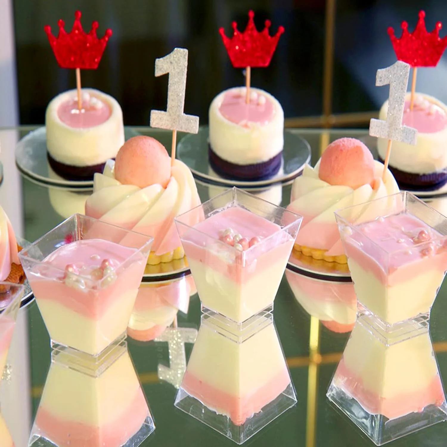 بسته 25 عددی لیوان دسر سیسولن با قاشق، ظرف دسر 150 میلی لیتری، کاسه دسر گرد قابل استفاده مجدد، لیوان دسر شفاف برای موس، کیک، بستنی، ماست و پودینگ بسته 25 عددی لیوان دسر سیسولن با قاشق، ظرف دسر 150 میلی لیتری، کاسه دسر گرد قابل استفاده مجدد، لیوان دسر شفاف برای موس، کیک، بستنی، ماست و پودینگ