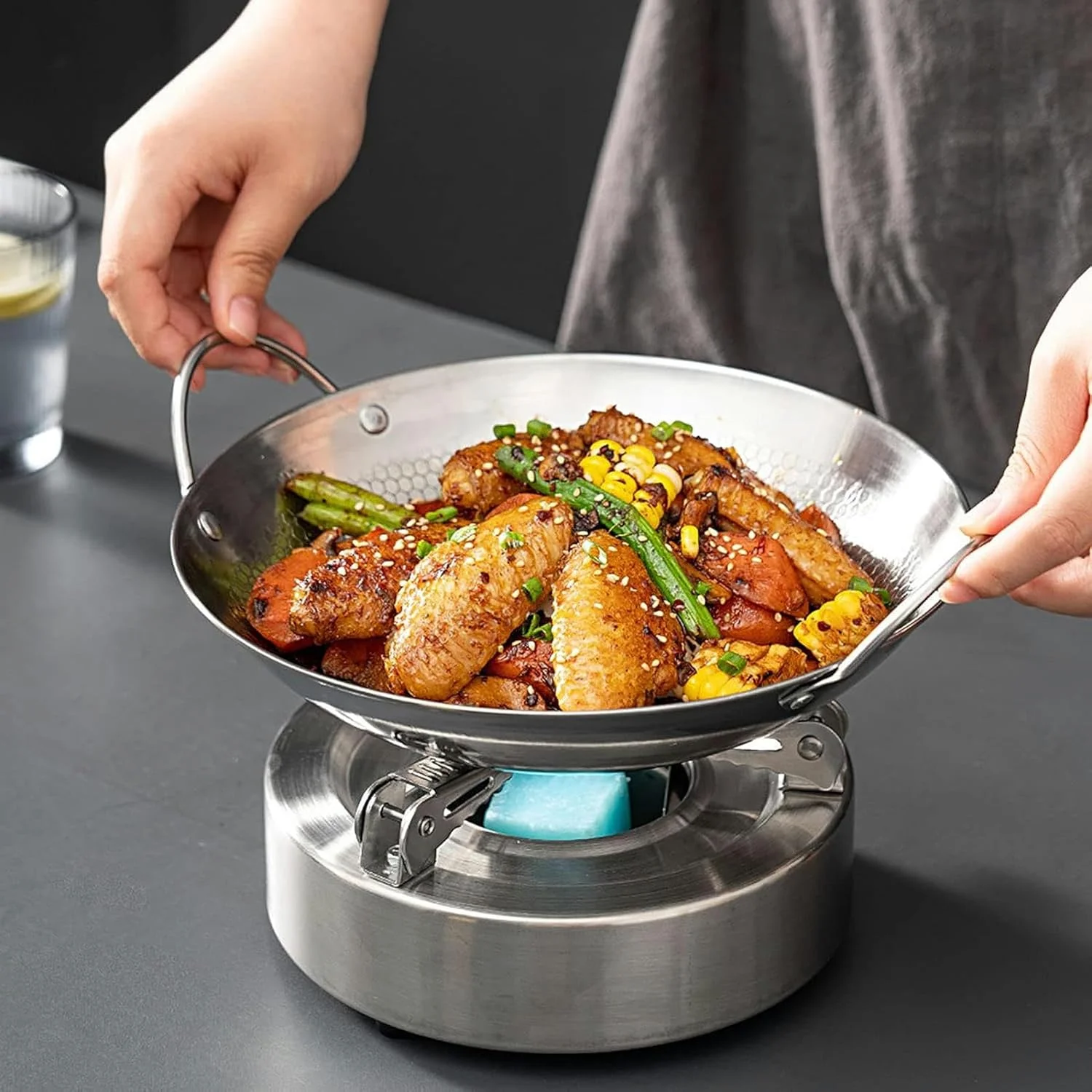 ظروف گرم نگهدارنده غذا و ظروف گرم کننده استیل ضد زنگ خانگی، تابه گریل نچسب 9/10 اینچی، سینی های گرم کننده با نگهدارنده سوخت، برای مهمانی شام، عروسی، پخت و پز (مشکی 9 اینچ) ظروف گرم نگهدارنده غذا و ظروف گرم کننده استیل ضد زنگ خانگی، تابه گریل نچسب 9/10 اینچی، سینی های گرم کننده با نگهدارنده سوخت، برای مهمانی شام، عروسی، پخت و پز (مشکی 9 اینچ)