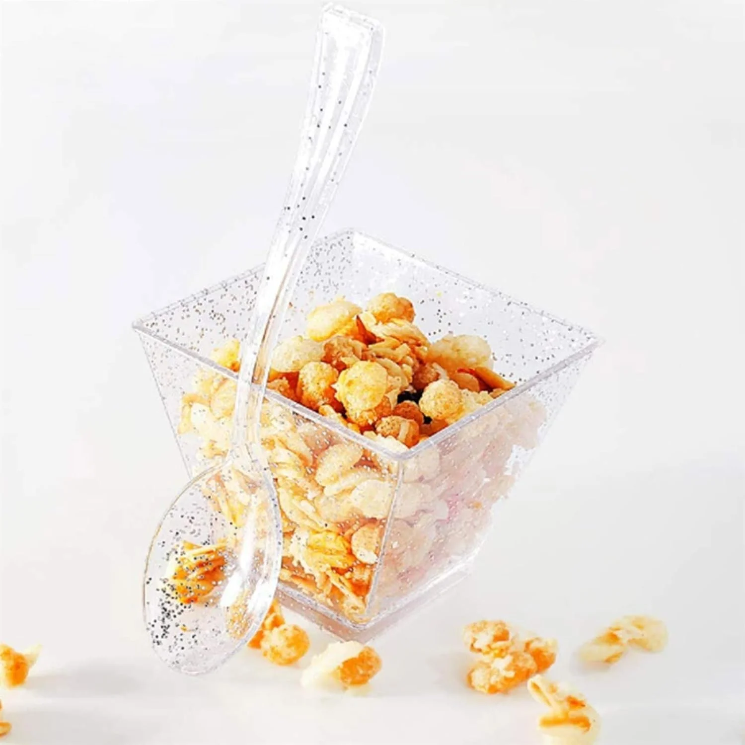 HHMMEDE کاسه های دسر، فنجان مینی چیزکیک مربعی با قاشق، کاسه دسر اکلیلی طلایی نقره ای، دسر مهمانی، پیش غذا، میوه (طلایی) HHMMEDE کاسه های دسر، فنجان مینی چیزکیک مربعی با قاشق، کاسه دسر اکلیلی طلایی نقره ای، دسر مهمانی، پیش غذا، میوه (طلایی)