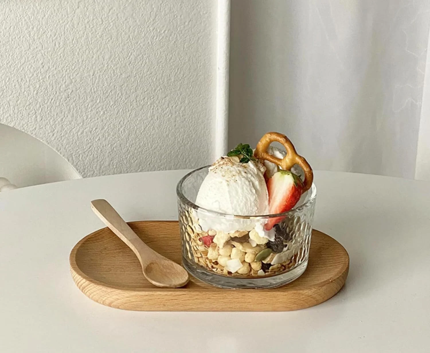 هومیز، ست 6 تایی کاسه دسر شیشه ای، ظروف 250 میلی لیتری، طراحی لوکس نوردی برای دسر، کاری، ماست، تنقلات، سبزیجات (چکشی) هومیز، ست 6 تایی کاسه دسر شیشه ای، ظروف 250 میلی لیتری، طراحی لوکس نوردی برای دسر، کاری، ماست، تنقلات، سبزیجات (چکشی)