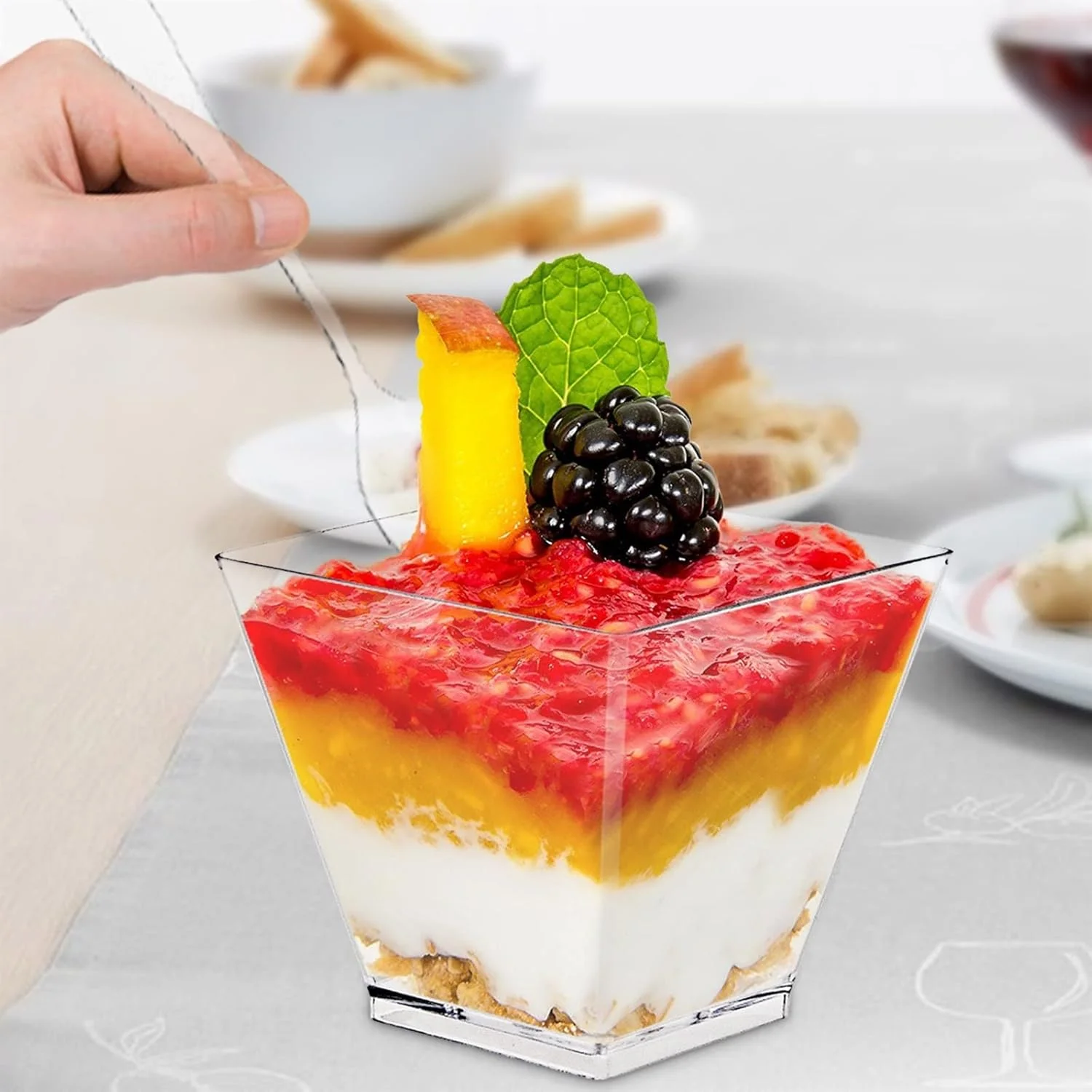 HHMMEDE کاسه های دسر، فنجان مینی چیزکیک مربعی با قاشق، کاسه دسر اکلیلی طلایی نقره ای، دسر مهمانی، پیش غذا، میوه (طلایی) HHMMEDE کاسه های دسر، فنجان مینی چیزکیک مربعی با قاشق، کاسه دسر اکلیلی طلایی نقره ای، دسر مهمانی، پیش غذا، میوه (طلایی)