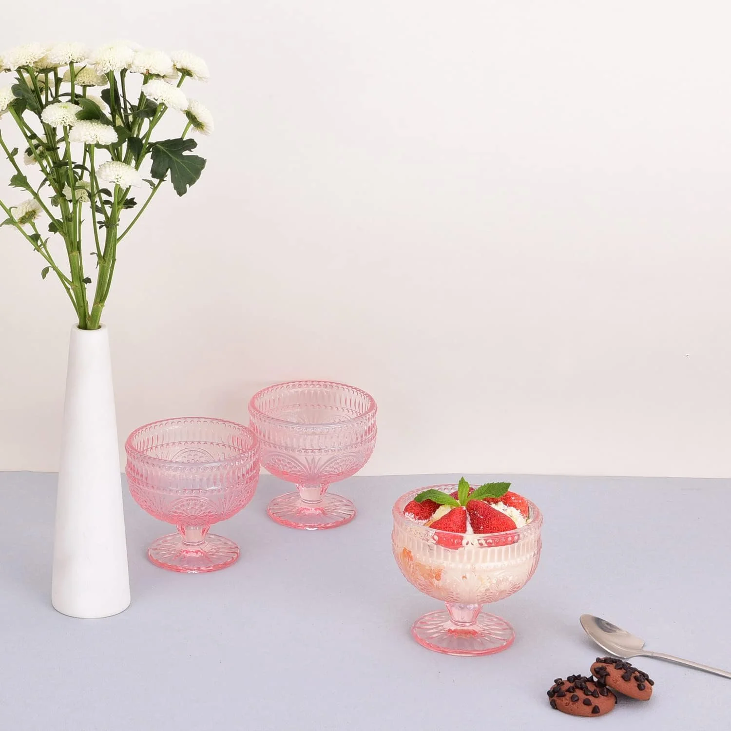 ست 6 تایی کاسه دسر شیشه ای GLASS SMILE، طرح قدیمی، 340 میلی لیتر، صورتی، طرح برجسته، مناسب بستنی، سالاد، کیک، میوه، ترایفل و کوکتل ست 6 تایی کاسه دسر شیشه ای GLASS SMILE، طرح قدیمی، 340 میلی لیتر، صورتی، طرح برجسته، مناسب بستنی، سالاد، کیک، میوه، ترایفل و کوکتل