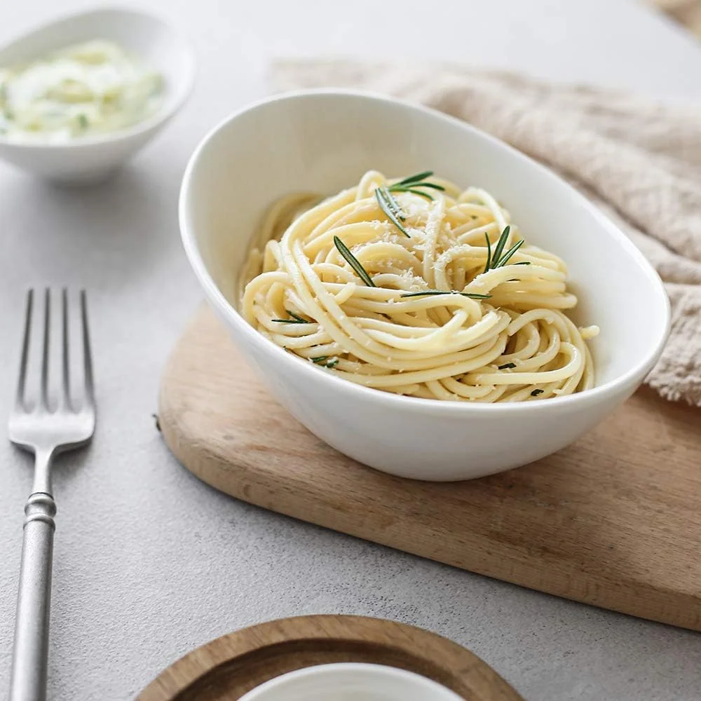 DOWAN کاسه های سفید غلات، مجموعه 6 عددی کاسه های سرامیکی دسر 16 اونسی، کاسه های بیضی بستنی برای غلات، میان وعده، دسر، پاستا و غذای جانبی، قابل استفاده در مایکروویو و ماشین ظرفشویی، اندازه مناسب برای مهمانی های چای باغ DOWAN کاسه های سفید غلات، مجموعه 6 عددی کاسه های سرامیکی دسر 16 اونسی، کاسه های بیضی بستنی برای غلات، میان وعده، دسر، پاستا و غذای جانبی، قابل استفاده در مایکروویو و ماشین ظرفشویی، اندازه مناسب برای مهمانی های چای باغ