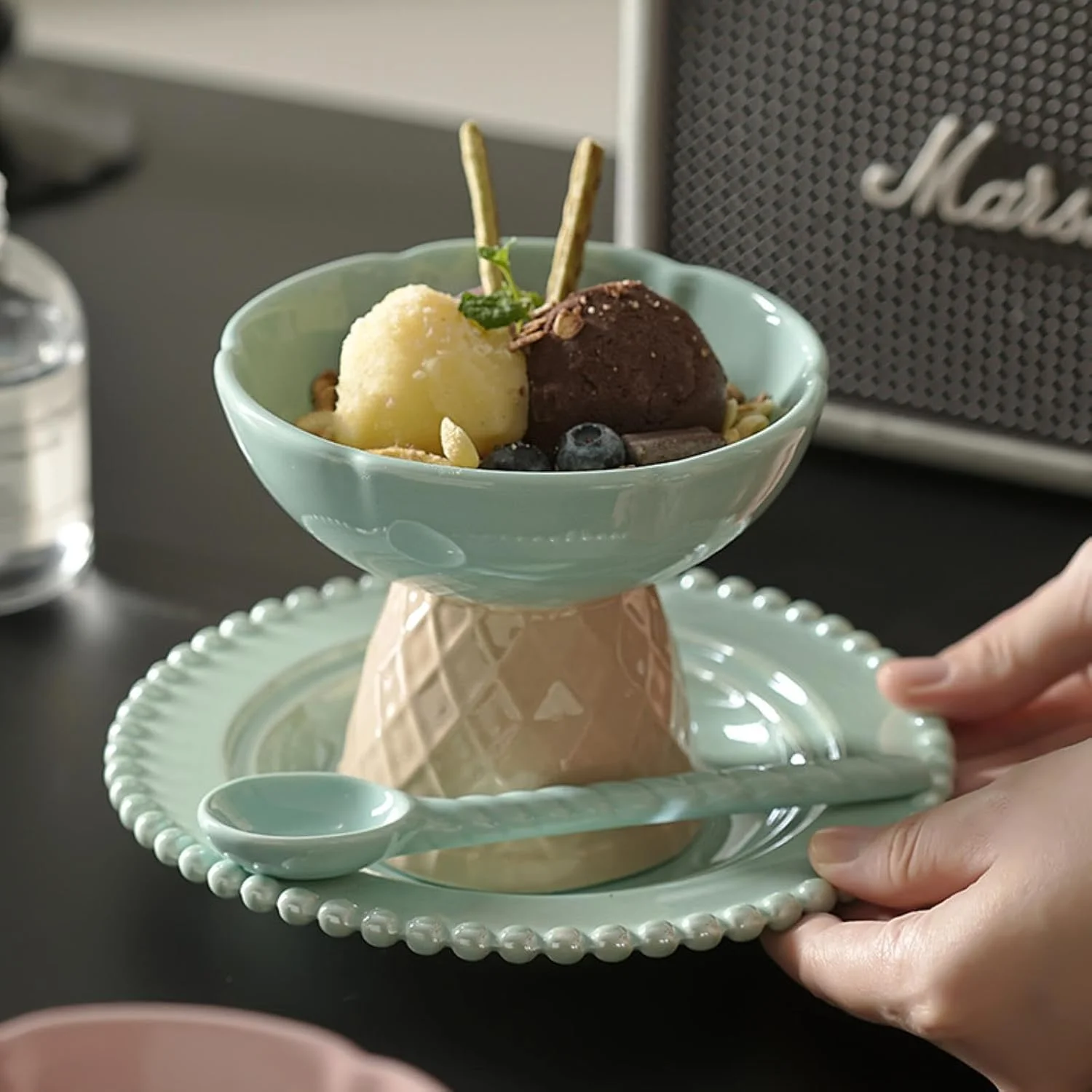 ست کاسه سرامیکی بستنی خوری لوکس و مینیمال مناسب سرو عصرانه دخترانه - کاسه دسر بستنی (بنفش) ست کاسه سرامیکی بستنی خوری لوکس و مینیمال مناسب سرو عصرانه دخترانه - کاسه دسر بستنی (بنفش)