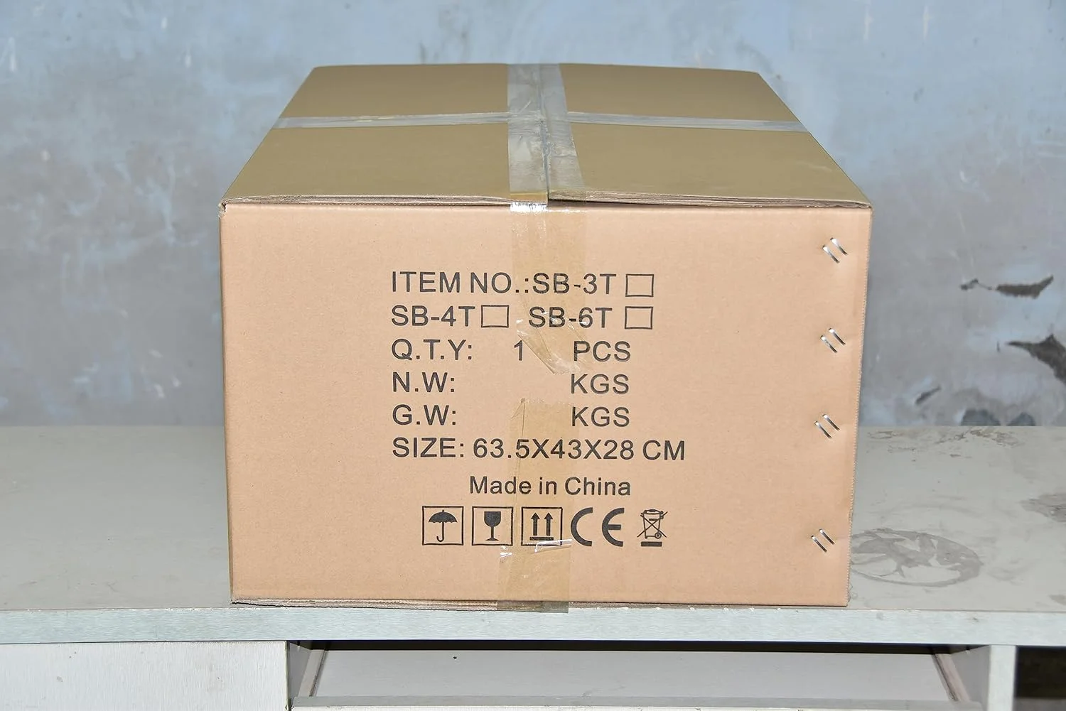 بین ماری برقی استیل موتاکو با تخلیه، 2 عدد ظرف GN 1/3 + 2 عدد ظرف GN 1/6 با درب، گرمکن بوفه، کنترل دمای قابل تنظیم 30 تا 85 درجه سانتیگراد بین ماری برقی استیل موتاکو با تخلیه، 2 عدد ظرف GN 1/3 + 2 عدد ظرف GN 1/6 با درب، گرمکن بوفه، کنترل دمای قابل تنظیم 30 تا 85 درجه سانتیگراد