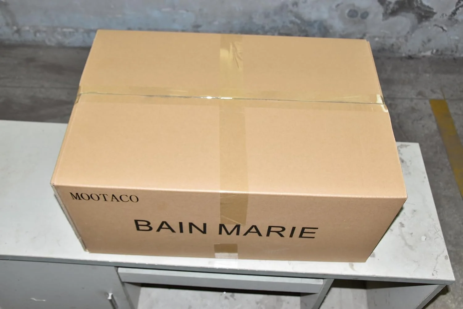 بین ماری برقی استیل موتاکو با تخلیه، 2 عدد ظرف GN 1/3 + 2 عدد ظرف GN 1/6 با درب، گرمکن بوفه، کنترل دمای قابل تنظیم 30 تا 85 درجه سانتیگراد بین ماری برقی استیل موتاکو با تخلیه، 2 عدد ظرف GN 1/3 + 2 عدد ظرف GN 1/6 با درب، گرمکن بوفه، کنترل دمای قابل تنظیم 30 تا 85 درجه سانتیگراد