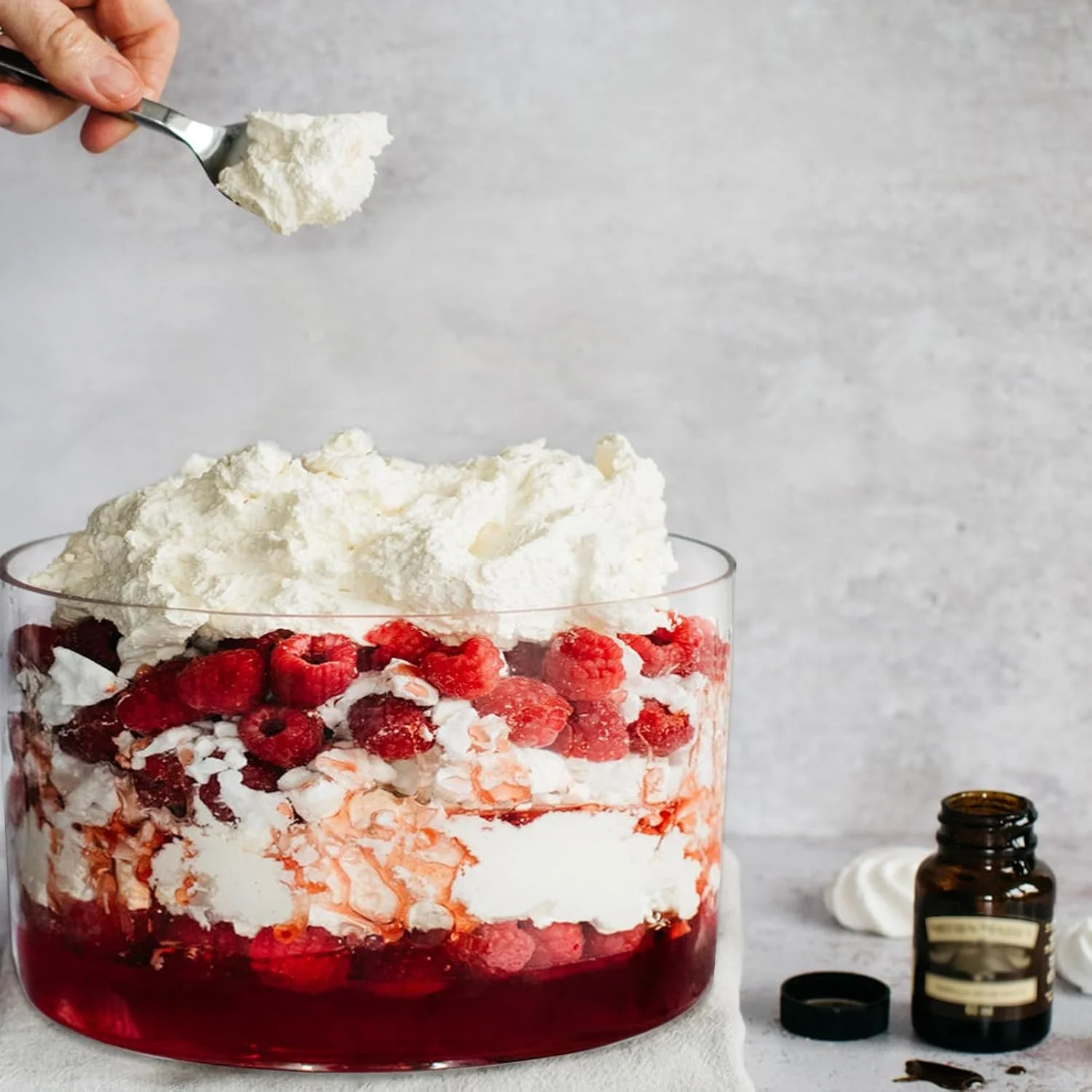 ظرف دسر خوری بزرگ شیشه ای اوپکس اسکیل مدل 104oz، طراحی مدرن، ظرف سرو دسر گرد شیشه ای شفاف برای سرو کیک بستنی، سالاد، میوه، قابل استفاده در مایکروویو و ماشین ظرفشویی ظرف دسر خوری بزرگ شیشه ای اوپکس اسکیل مدل 104oz، طراحی مدرن، ظرف سرو دسر گرد شیشه ای شفاف برای سرو کیک بستنی، سالاد، میوه، قابل استفاده در مایکروویو و ماشین ظرفشویی