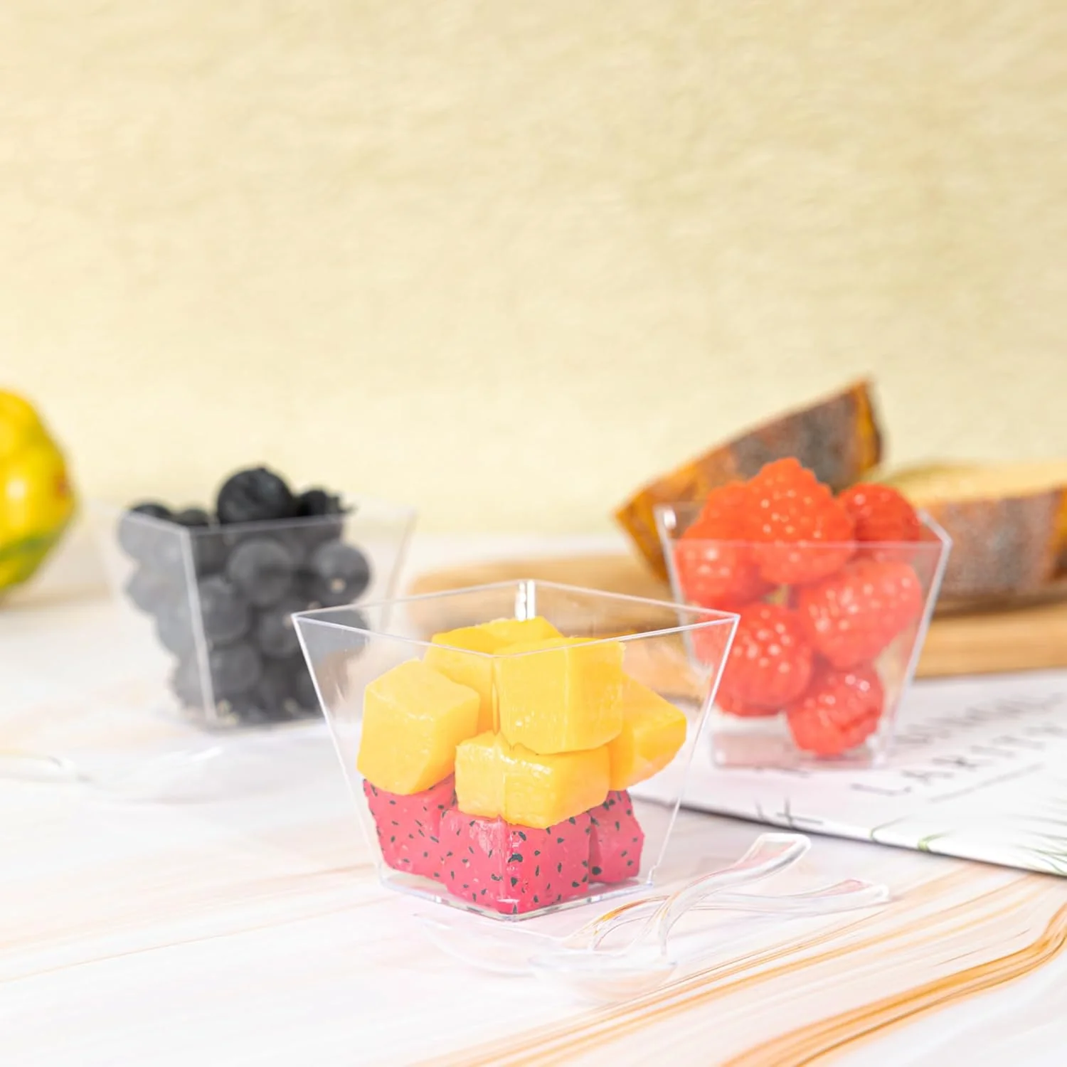 بسته 50 عددی فنجان دسر مینیاتوری 120 میلی لیتری NZVCN با قاشق، کاسه های دسر مربعی شفاف کوچک پلاستیکی فنجان های پارفه فنجان های پیش غذا برای مهمانی عروسی بسته 50 عددی فنجان دسر مینیاتوری 120 میلی لیتری NZVCN با قاشق، کاسه های دسر مربعی شفاف کوچک پلاستیکی فنجان های پارفه فنجان های پیش غذا برای مهمانی عروسی