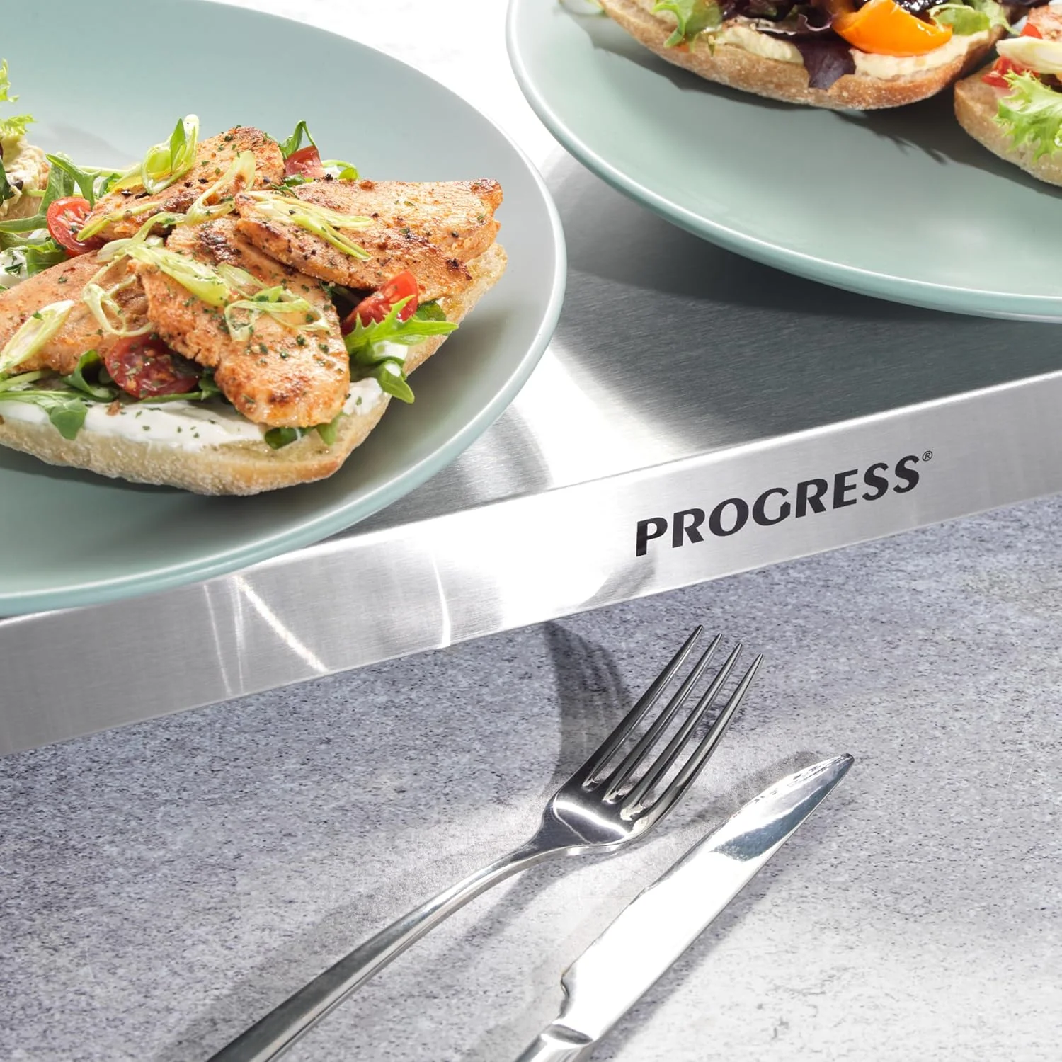 صفحه گرم نگهدارنده بی سیم Progress EK2610P، سینی بزرگ گرم کننده غذا، گرم کننده بشقاب، سینی سرو بوفه قابل حمل، 1200 وات، ضد لغزش، زمان شارژ 15 دقیقه، غذا را تا 60 دقیقه گرم نگه می دارد، مناسب برای کمپینگ/کاروان صفحه گرم نگهدارنده بی سیم Progress EK2610P، سینی بزرگ گرم کننده غذا، گرم کننده بشقاب، سینی سرو بوفه قابل حمل، 1200 وات، ضد لغزش، زمان شارژ 15 دقیقه، غذا را تا 60 دقیقه گرم نگه می دارد، مناسب برای کمپینگ/کاروان