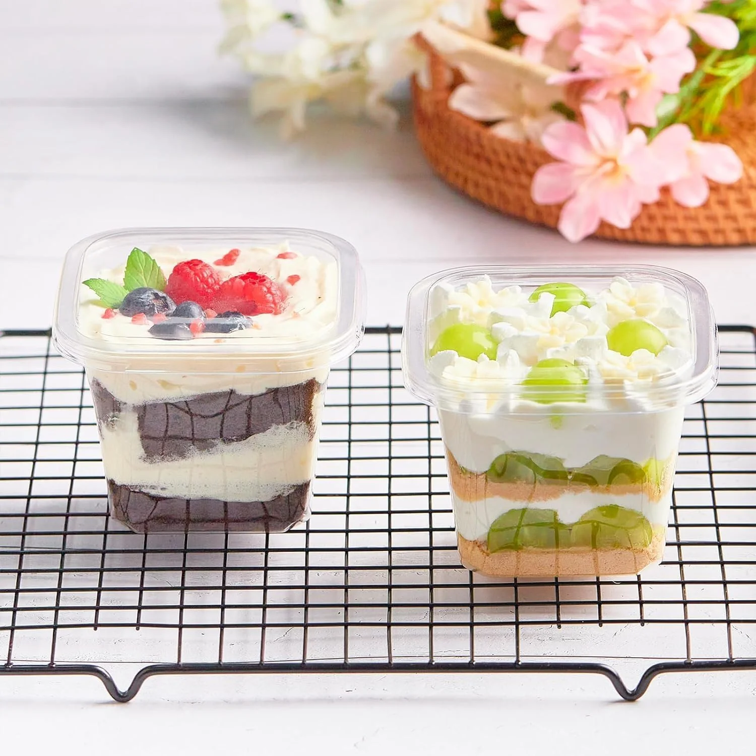 ظروف دسر پلاستیکی Wubushan با درب 360 میلی لیتر، بسته 50 عددی ظروف دسر پلاستیکی مربعی، کاسه های دسر قابل استفاده مجدد، فنجان های پیش غذا برای دسرهای تیرامیسو پودینگ موس ظروف دسر پلاستیکی Wubushan با درب 360 میلی لیتر، بسته 50 عددی ظروف دسر پلاستیکی مربعی، کاسه های دسر قابل استفاده مجدد، فنجان های پیش غذا برای دسرهای تیرامیسو پودینگ موس