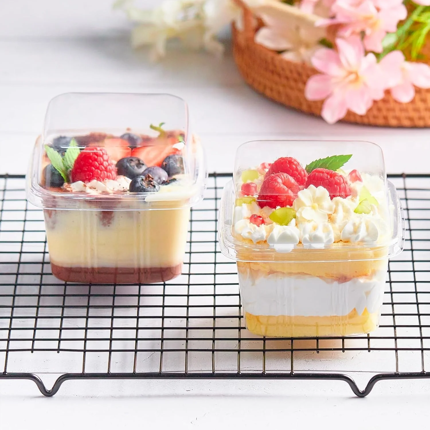 لیوان های پلاستیکی درب دار Wubushan، بسته 50 عددی لیوان دسر پلاستیکی مربعی، کاسه دسر 240 میلی لیتری، قابل استفاده مجدد، لیوان دسر با قاشق، لیوان پیش غذا پارفه برای دسر پودینگ موس لیوان های پلاستیکی درب دار Wubushan، بسته 50 عددی لیوان دسر پلاستیکی مربعی، کاسه دسر 240 میلی لیتری، قابل استفاده مجدد، لیوان دسر با قاشق، لیوان پیش غذا پارفه برای دسر پودینگ موس