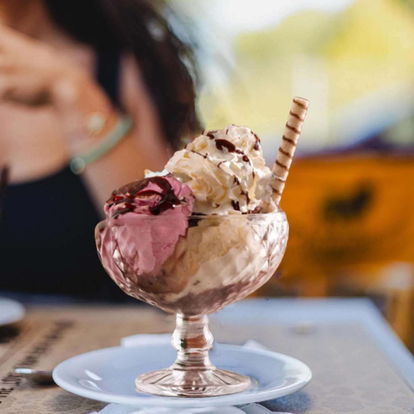 ZOOFOX ست 6 تایی کاسه دسر شیشه ای، فنجان بستنی خوری شیشه ای 350 میلی لیتری با طرح الماس قدیمی، ظروف سرو پایه دار برای بستنی، اسموتی، میوه، سالاد، ماست، و ترایفل ZOOFOX ست 6 تایی کاسه دسر شیشه ای، فنجان بستنی خوری شیشه ای 350 میلی لیتری با طرح الماس قدیمی، ظروف سرو پایه دار برای بستنی، اسموتی، میوه، سالاد، ماست، و ترایفل