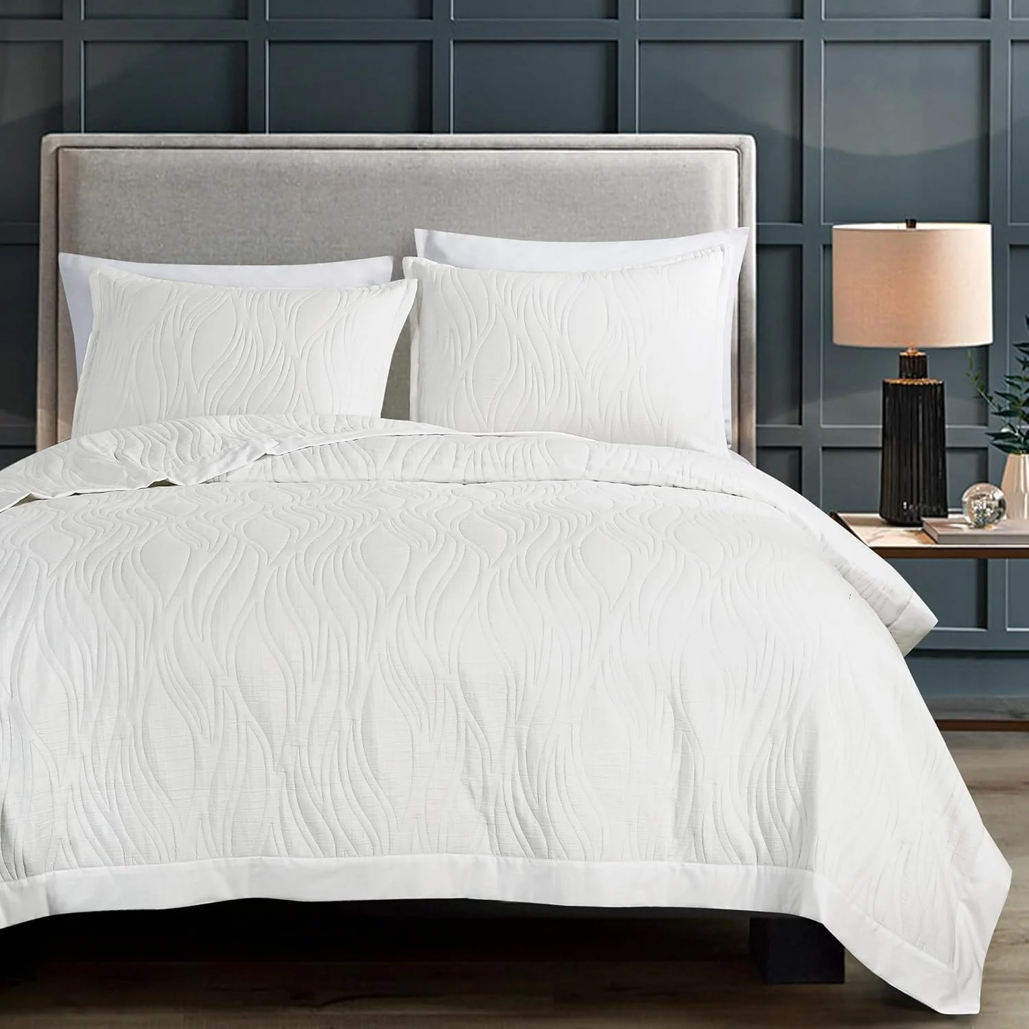 ست روتختی سه تکه پنبه ای Esme طرح Matelassé سفید سایز Queen