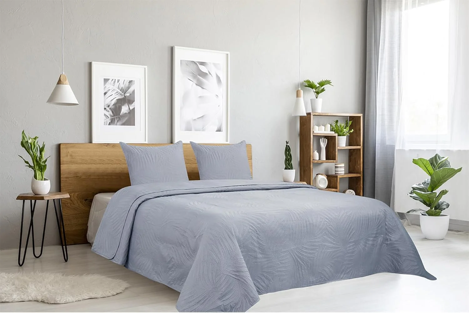 Autrefois Oasis Grey Quilted Bedspread, Soft and Light, Plain Boutis 240 x 260 cm – 2 Seater with Two Pillowcases 65 x 65 cm – Palm Leaves Pattern – Microfibre Blanket