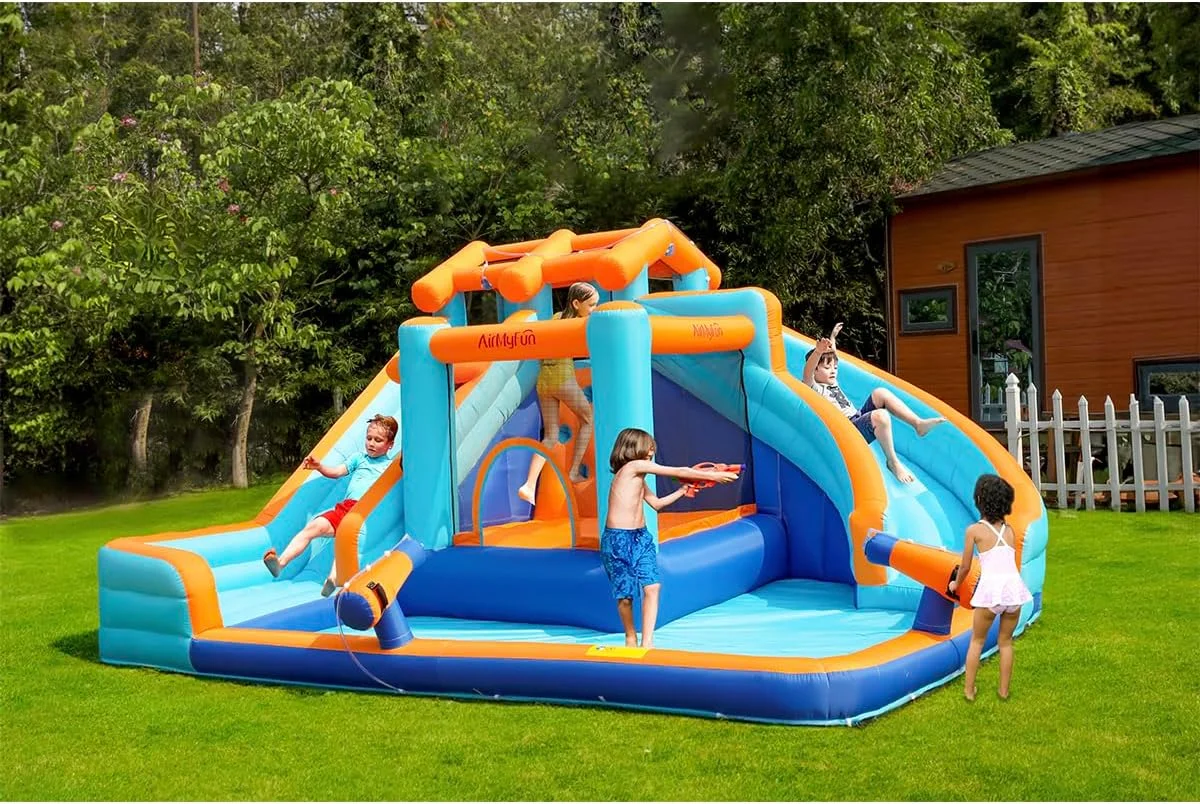 سرسره آبی بادی دوقلو GT-WHEEL برای کودکان - بازی در فضای باز و تفریح در پارک آبی، دو لاین برای مسابقه، منطقه آب پاشی و طراحی بادوام - ایده آل برای ماجراجویی های تابستانی در حیاط خلوت (A83048)