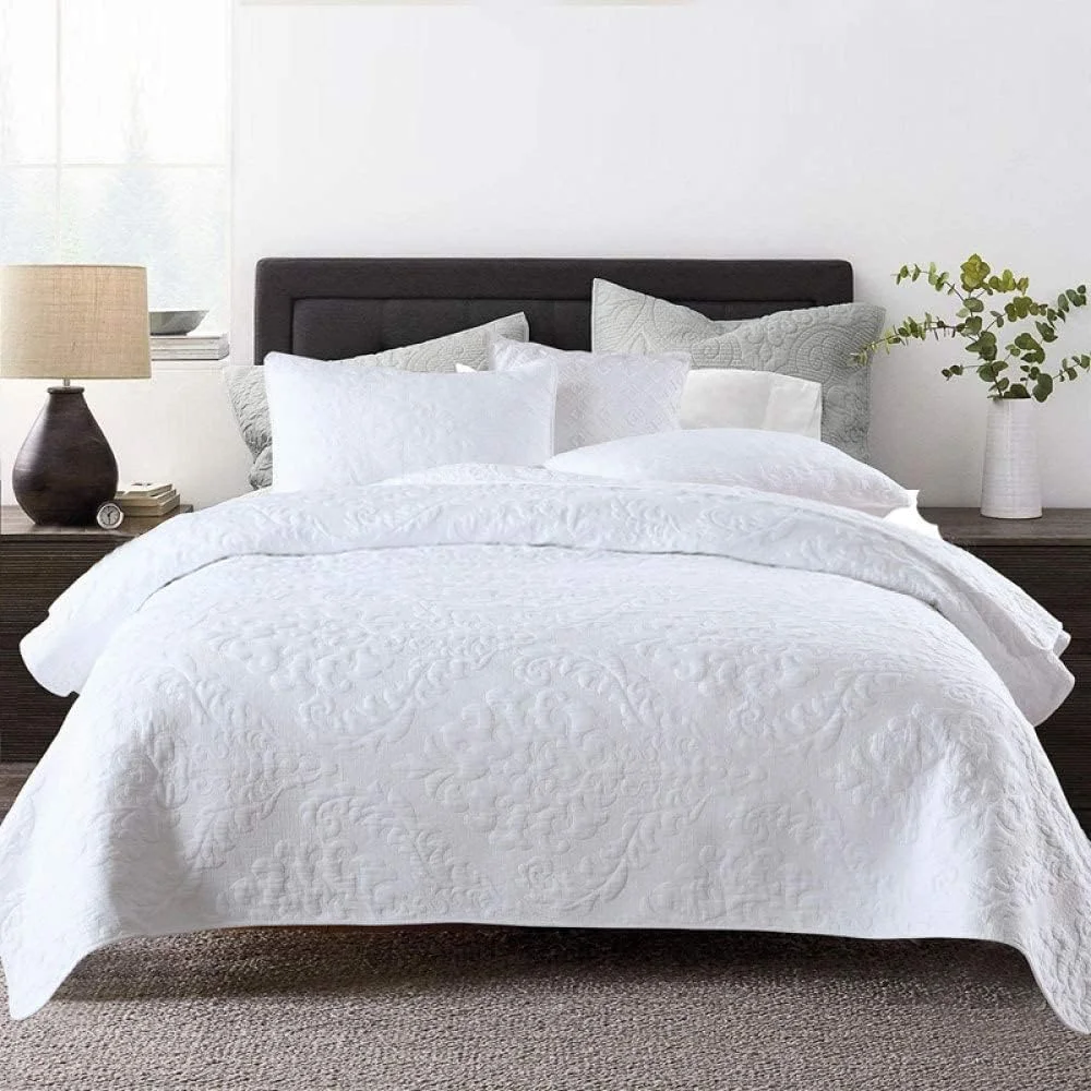 روتختی لحافی سفید طرح دار سه تکه، دو رو، گلدوزی شیک، لحاف پنبه ای، رو تختی 230x250 سانتی متر، پتوهای شسته شده دو طرفه با کیفیت بالا به همراه 2 روبالشی 50x70 سانتی متر روتختی لحافی سفید طرح دار سه تکه، دو رو، گلدوزی شیک، لحاف پنبه ای، رو تختی 230x250 سانتی متر، پتوهای شسته شده دو طرفه با کیفیت بالا به همراه 2 روبالشی 50x70 سانتی متر