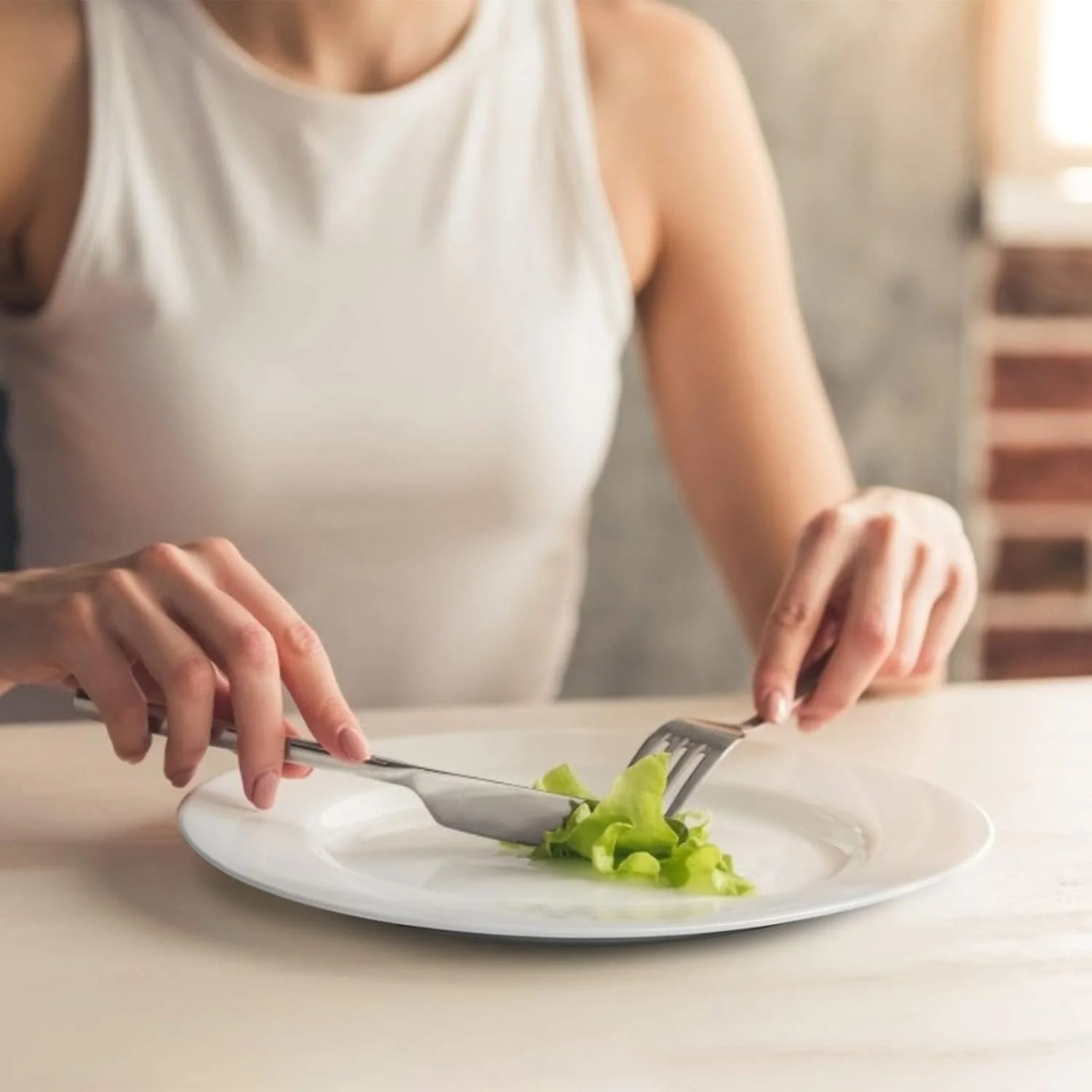 amhomel ست 12 عددی بشقاب غذاخوری سرامیکی سفید، بشقاب گرد دسر یا سالاد، ظروف سرو، ست ظروف غذاخوری، مقاوم در برابر خراش، بدون سرب، قابل استفاده در مایکروویو، فر و ماشین ظرفشویی (10.5 اینچ) amhomel ست 12 عددی بشقاب غذاخوری سرامیکی سفید، بشقاب گرد دسر یا سالاد، ظروف سرو، ست ظروف غذاخوری، مقاوم در برابر خراش، بدون سرب، قابل استفاده در مایکروویو، فر و ماشین ظرفشویی (10.5 اینچ)