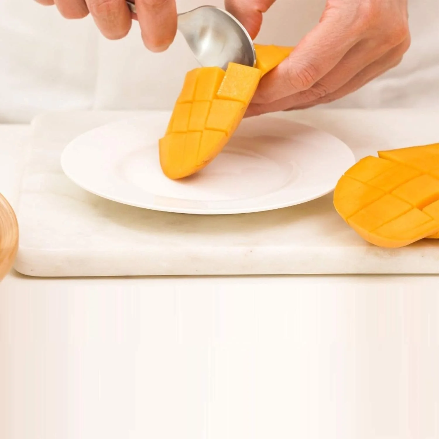 پیش دستی چینی استخوانی 12 عددی amhomel، بشقاب کوچک (6 اینچی) دسر خوری چینی، ست ظروف غذاخوری گرد آشپزخانه، سبک وزن، بدون سرب، قابل استفاده در مایکروویو پیش دستی چینی استخوانی 12 عددی amhomel، بشقاب کوچک (6 اینچی) دسر خوری چینی، ست ظروف غذاخوری گرد آشپزخانه، سبک وزن، بدون سرب، قابل استفاده در مایکروویو