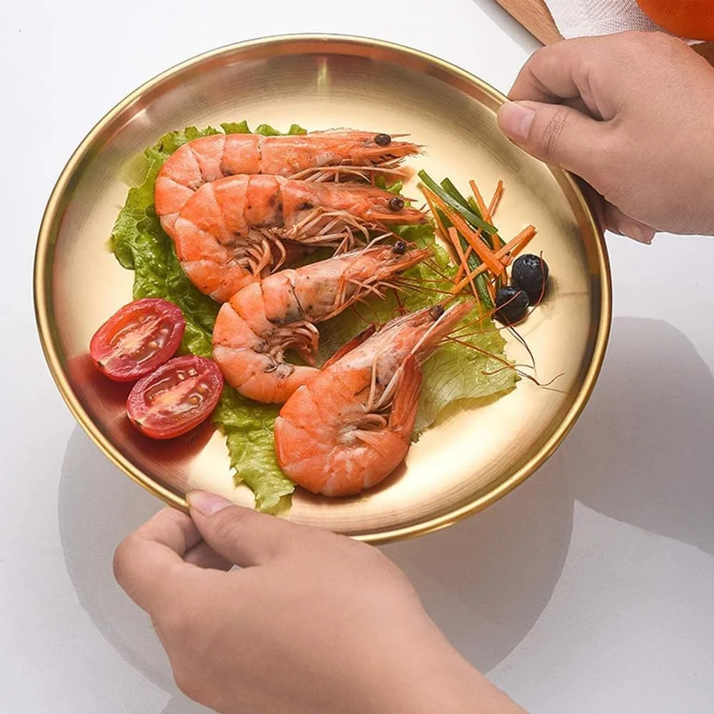 بسته 2 عددی بشقاب سالاد استیل طلایی AMERTEER - بشقاب های استیل طلایی 10 اینچی، بشقاب های گرد فلزی غذاخوری، ظروف غذاخوری طلایی قابل استفاده مجدد برای سرو، بشقاب فلزی، بشقاب تنقلات، بشقاب کمپینگ، بشقاب آجیل بسته 2 عددی بشقاب سالاد استیل طلایی AMERTEER - بشقاب های استیل طلایی 10 اینچی، بشقاب های گرد فلزی غذاخوری، ظروف غذاخوری طلایی قابل استفاده مجدد برای سرو، بشقاب فلزی، بشقاب تنقلات، بشقاب کمپینگ، بشقاب آجیل