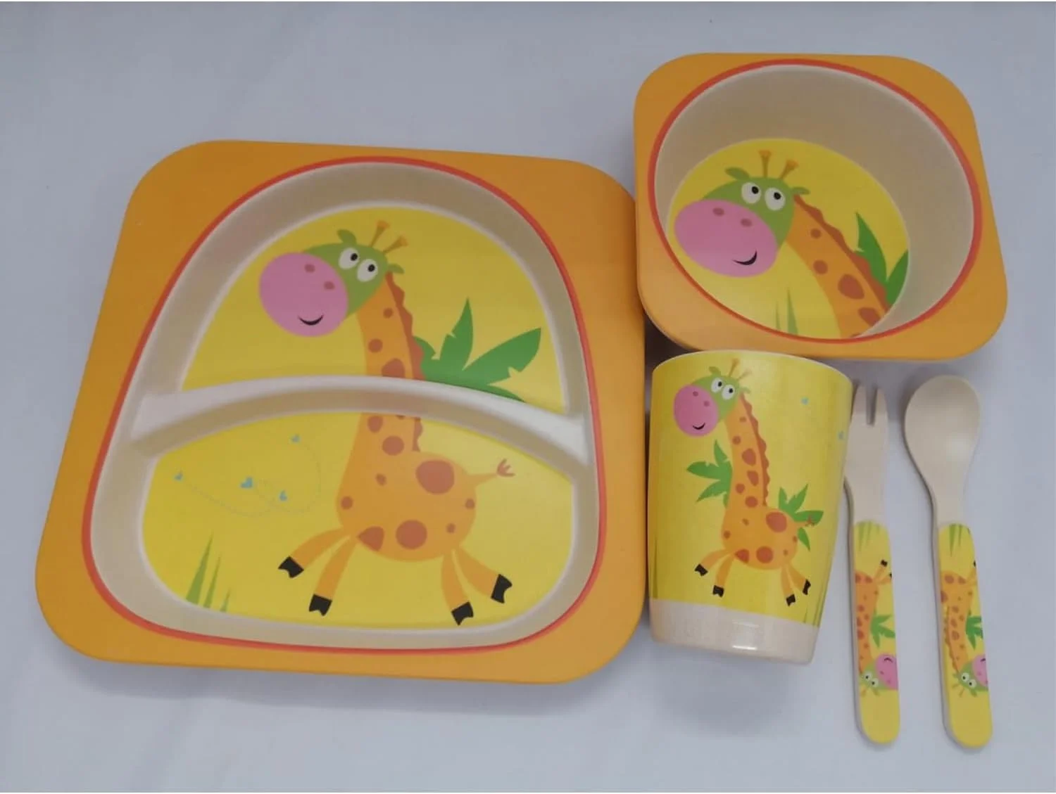 مجموعه 5 تکه ظروف غذاخوری کودک بامبو BrainGiggles، ست بشقاب کودک سازگار با محیط زیست بدون BPA شامل بشقاب غذا، کاسه، فنجان، قاشق و چنگال (ظروف غذاخوری زرافه) مجموعه 5 تکه ظروف غذاخوری کودک بامبو BrainGiggles، ست بشقاب کودک سازگار با محیط زیست بدون BPA شامل بشقاب غذا، کاسه، فنجان، قاشق و چنگال (ظروف غذاخوری زرافه)
