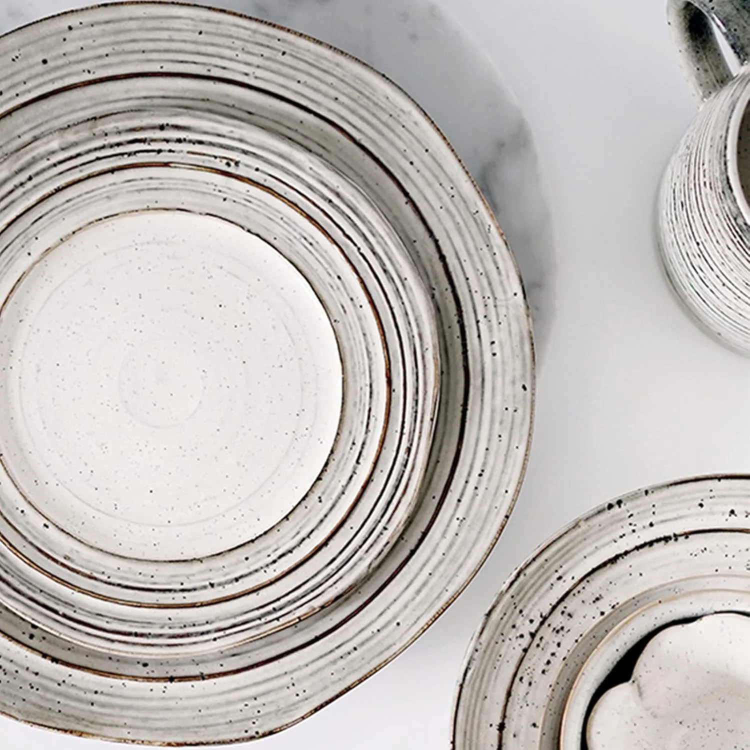 سرویس ظروف غذاخوری سرامیکی، مناسب برای 4 نفر، مجموعه 15 تکه ظروف غذاخوری سنگی، مجموعه ظروف چینی، مجموعه بشقاب و کاسه برای 4 نفر سرویس ظروف غذاخوری سرامیکی، مناسب برای 4 نفر، مجموعه 15 تکه ظروف غذاخوری سنگی، مجموعه ظروف چینی، مجموعه بشقاب و کاسه برای 4 نفر