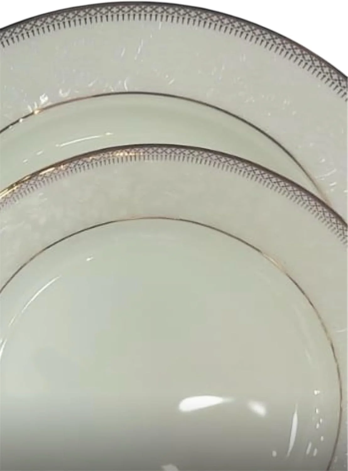 سرویس غذاخوری 29 پارچه برای 6 نفر، ظروف سفید با طراحی زیبا، سرویس ظروف چینی - ست فامی ور ممتاز سرویس غذاخوری 29 پارچه برای 6 نفر، ظروف سفید با طراحی زیبا، سرویس ظروف چینی - ست فامی ور ممتاز