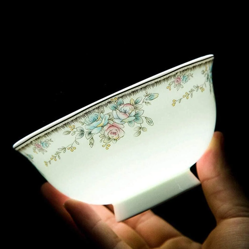 سرویس غذاخوری 48 پارچه ظروف سرامیکی با طرح گلدار زیبا، ترکیبی از ظروف غذاخوری مناسب برای هدیه و مهمانی سرویس غذاخوری 48 پارچه ظروف سرامیکی با طرح گلدار زیبا، ترکیبی از ظروف غذاخوری مناسب برای هدیه و مهمانی