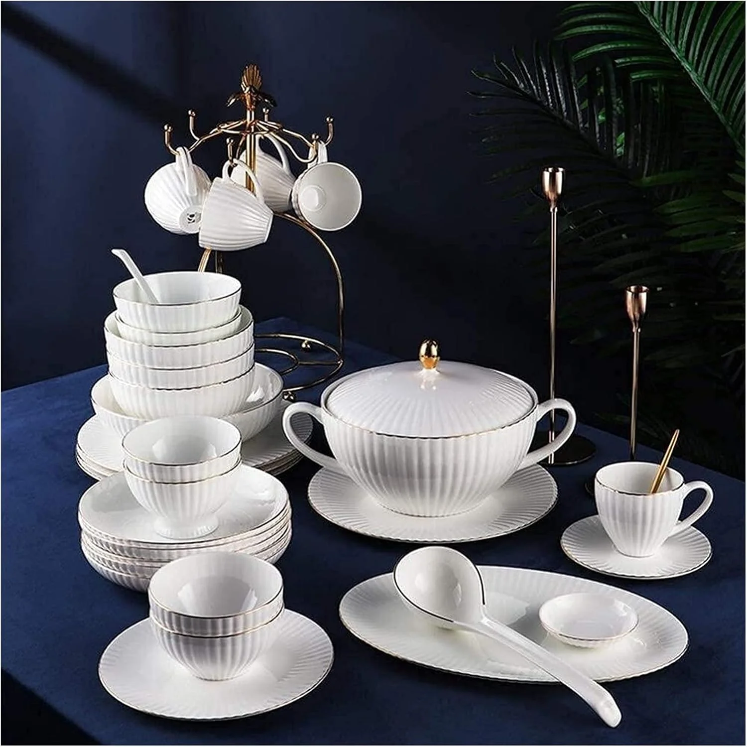 ست ظروف غذاخوری روکش طلایی 62 پارچه، شامل بشقاب غذاخوری، کاسه سالاد، قاشق، ظروف لوکس چینی استخوانی ست ظروف غذاخوری روکش طلایی 62 پارچه، شامل بشقاب غذاخوری، کاسه سالاد، قاشق، ظروف لوکس چینی استخوانی