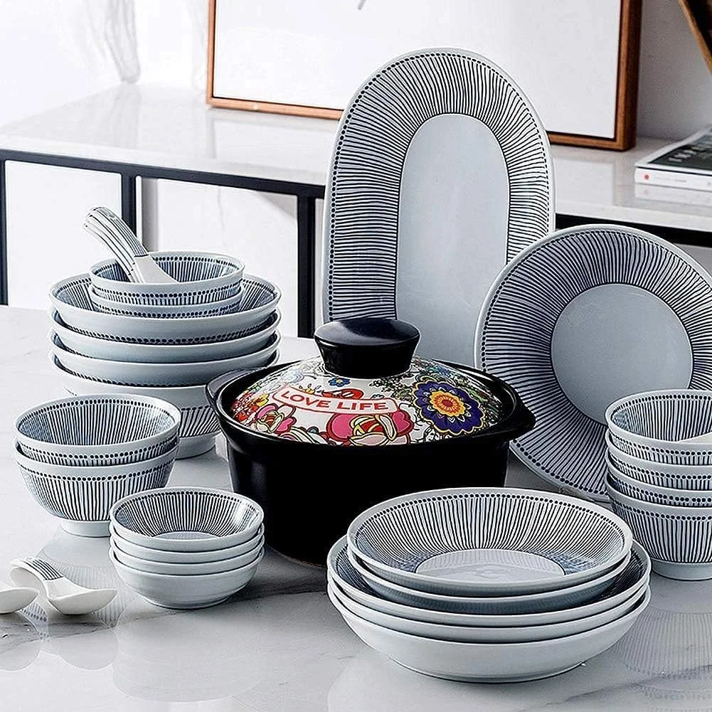 ست ظروف غذاخوری شیک و ظریف، ست ظروف چینی سفید با خطوط راه راه آبی، ست بشقاب و کاسه سرامیکی، ست ظروف منحصر به فرد برای مهمانی ها یا استفاده روزمره، سرویس ست ظروف غذاخوری شیک و ظریف، ست ظروف چینی سفید با خطوط راه راه آبی، ست بشقاب و کاسه سرامیکی، ست ظروف منحصر به فرد برای مهمانی ها یا استفاده روزمره، سرویس