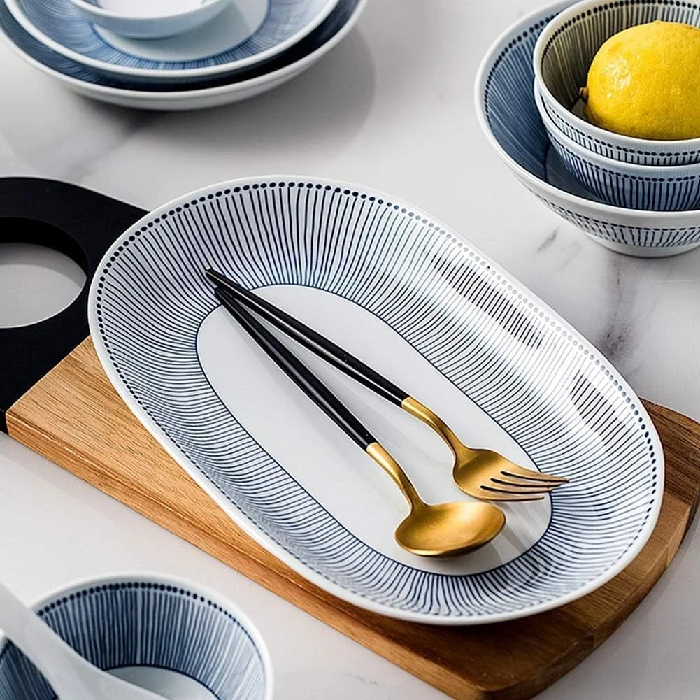 ست ظروف غذاخوری شیک و ظریف، ست ظروف چینی سفید با خطوط راه راه آبی، ست بشقاب و کاسه سرامیکی، ست ظروف منحصر به فرد برای مهمانی ها یا استفاده روزمره، سرویس ست ظروف غذاخوری شیک و ظریف، ست ظروف چینی سفید با خطوط راه راه آبی، ست بشقاب و کاسه سرامیکی، ست ظروف منحصر به فرد برای مهمانی ها یا استفاده روزمره، سرویس