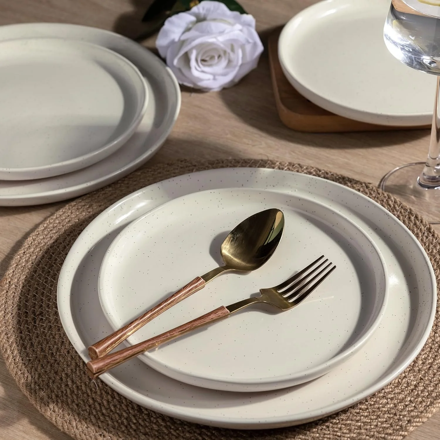 سرویس غذاخوری 24 پارچه سنگی خالدار GBHOME برای 6 نفر - سرویس غذاخوری مدرن، دست ساز با لبه موج دار منحصر به فرد، قابل شستشو در ماشین ظرفشویی و استفاده در مایکروویو، شامل بشقاب و کاسه، بژ سرویس غذاخوری 24 پارچه سنگی خالدار GBHOME برای 6 نفر - سرویس غذاخوری مدرن، دست ساز با لبه موج دار منحصر به فرد، قابل شستشو در ماشین ظرفشویی و استفاده در مایکروویو، شامل بشقاب و کاسه، بژ