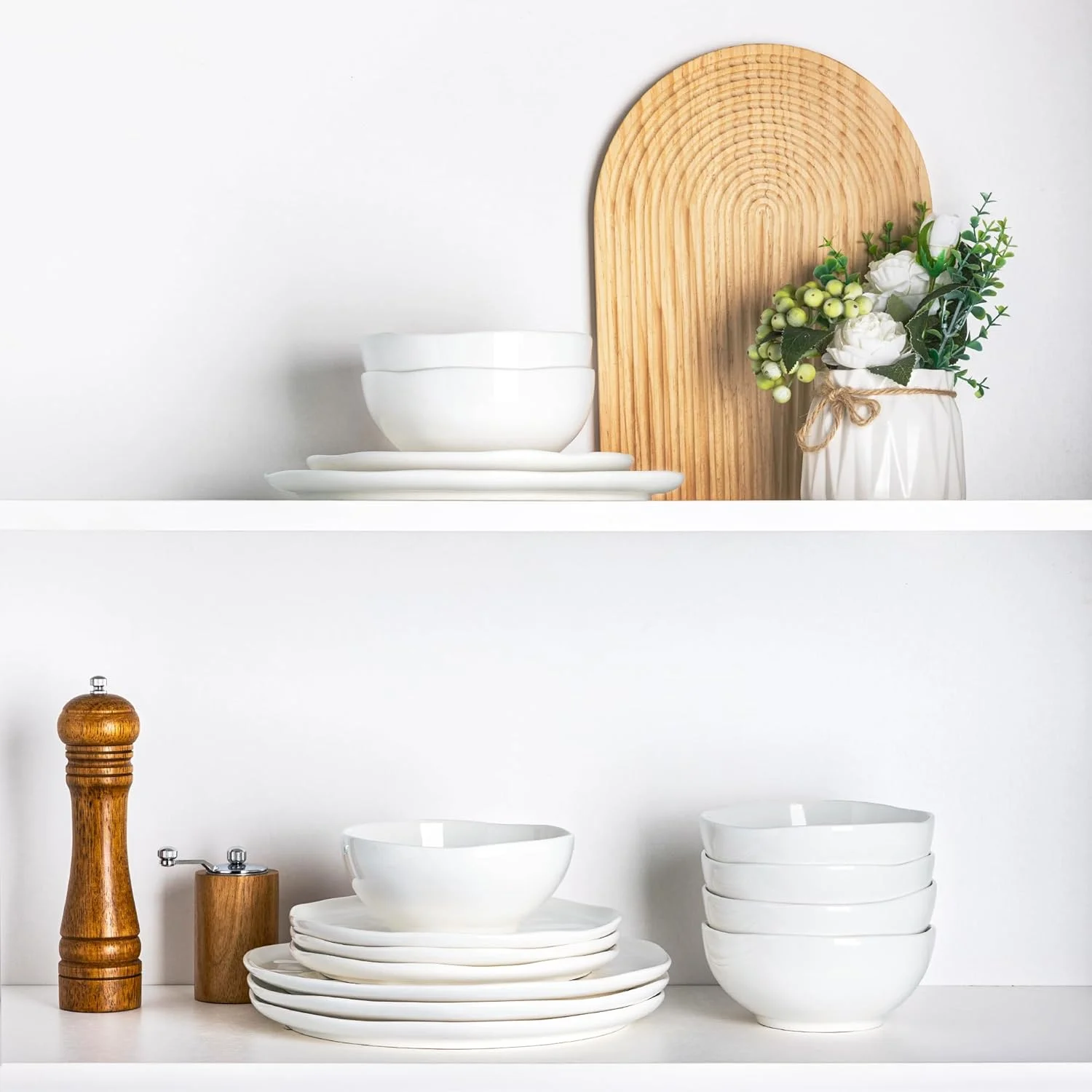 سرویس ظروف غذاخوری سرامیکی GBHOME برای 6 نفر، مجموعه 18 تکه بشقاب و کاسه چینی سبک وزن، مجموعه ظروف مقاوم در برابر خراش، قابل استفاده در فر، مایکروویو و ماشین ظرفشویی، سفید فرشته ای سرویس ظروف غذاخوری سرامیکی GBHOME برای 6 نفر، مجموعه 18 تکه بشقاب و کاسه چینی سبک وزن، مجموعه ظروف مقاوم در برابر خراش، قابل استفاده در فر، مایکروویو و ماشین ظرفشویی، سفید فرشته ای