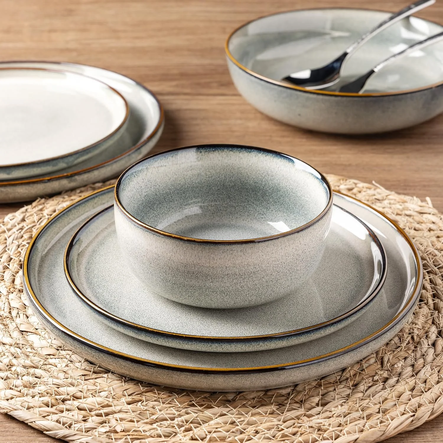 سرویس ظروف غذاخوری سرامیکی GBHOME برای 6 نفر، 18 تکه بشقاب و کاسه سنگی، ظروف با لعاب واکنشگرا - مقاوم در برابر خراش، قابل شستشو در ماشین ظرفشویی و استفاده در مایکروویو، گندمی سبز سرویس ظروف غذاخوری سرامیکی GBHOME برای 6 نفر، 18 تکه بشقاب و کاسه سنگی، ظروف با لعاب واکنشگرا - مقاوم در برابر خراش، قابل شستشو در ماشین ظرفشویی و استفاده در مایکروویو، گندمی سبز