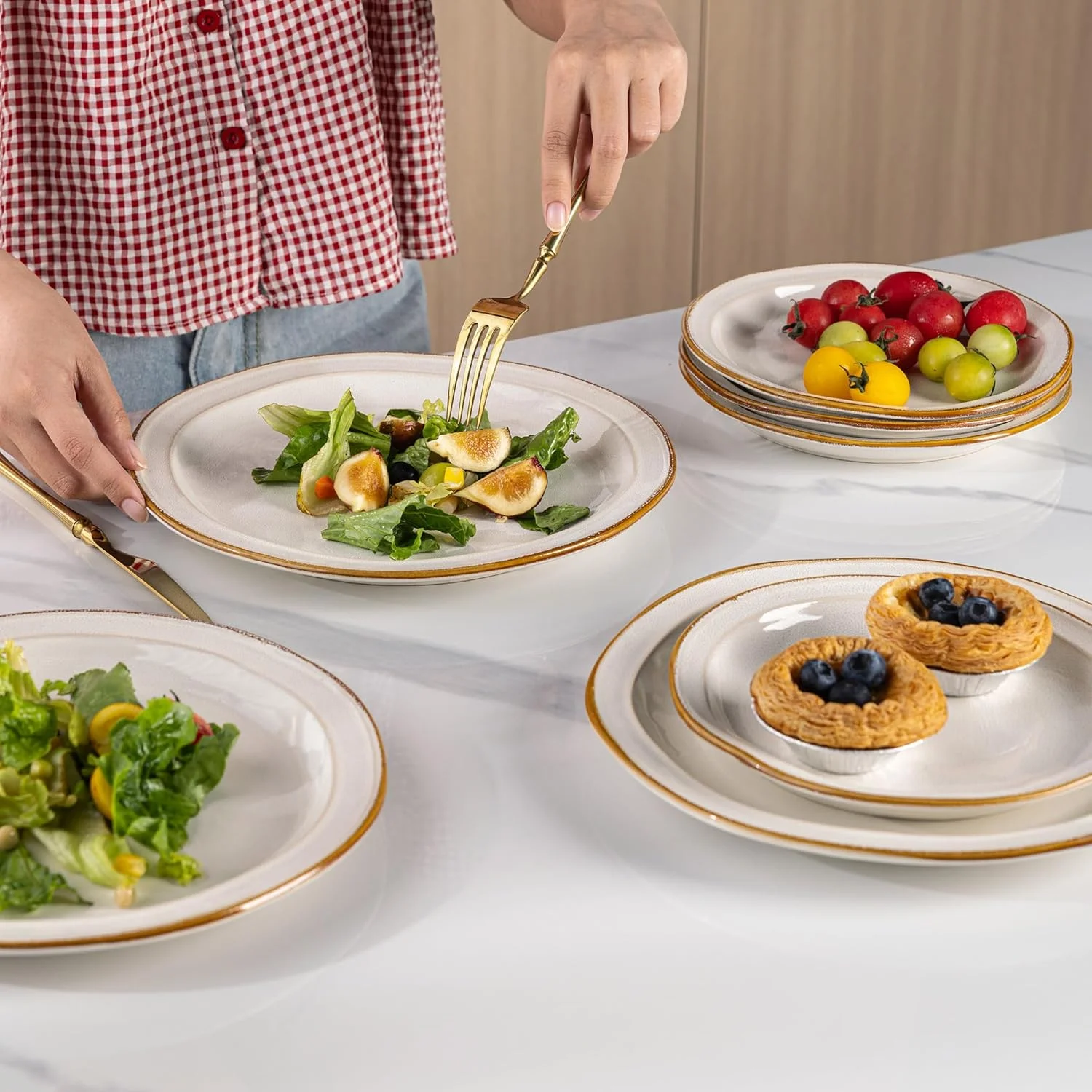 سرویس ظروف غذاخوری سرامیکی GBHOME، ست بشقاب و کاسه با لعاب واکنشگر دست ساز، مقاوم در برابر لب پریدگی و ترک خوردگی | قابل شستشو در ماشین ظرفشویی و استفاده در مایکروویو، سرویس ظروف برای 4 نفر (12 تکه) سرویس ظروف غذاخوری سرامیکی GBHOME، ست بشقاب و کاسه با لعاب واکنشگر دست ساز، مقاوم در برابر لب پریدگی و ترک خوردگی | قابل شستشو در ماشین ظرفشویی و استفاده در مایکروویو، سرویس ظروف برای 4 نفر (12 تکه)