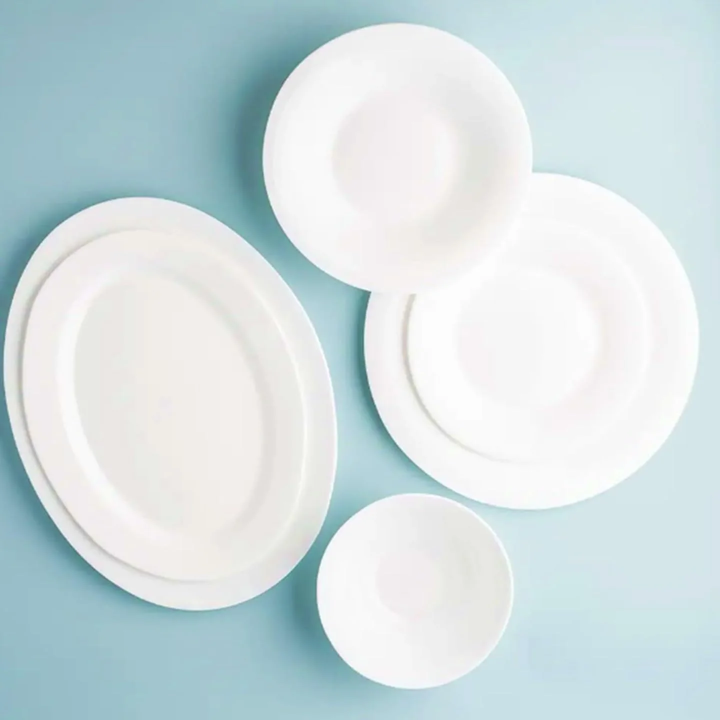 سرویس غذاخوری 18 پارچه اوپال هوزی شامل 6 بشقاب پلوخوری، 6 بشقاب میوه خوری، 6 کاسه. قابل استفاده در ماشین ظرفشویی، مایکروویو و فریزر. فاقد BPA و مقاوم در برابر حرارت