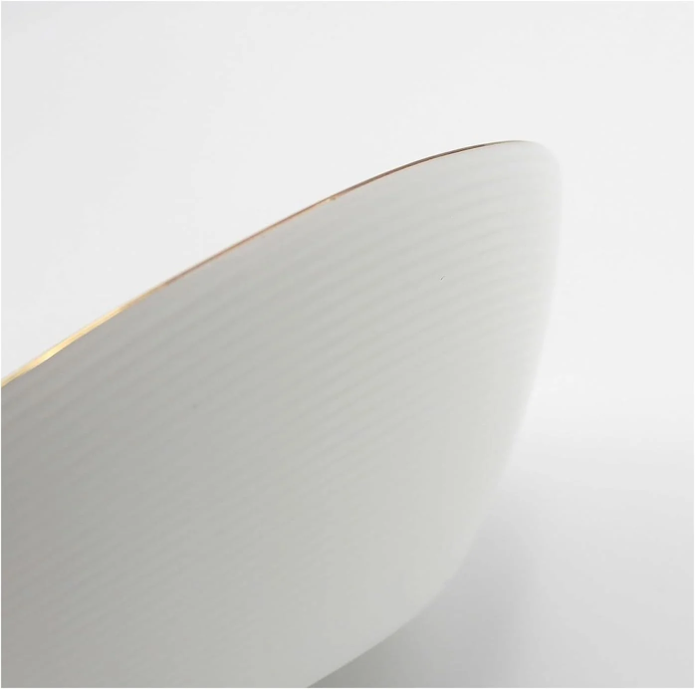 سرویس غذاخوری 12 پارچه حوضی با خط طلایی، جنس اوپال شامل 4 بشقاب غذاخوری، 4 بشقاب دسرخوری، 4 کاسه، قابل شستشو در ماشین ظرفشویی، قابل استفاده در مایکروویو و فریزر، فاقد BPA